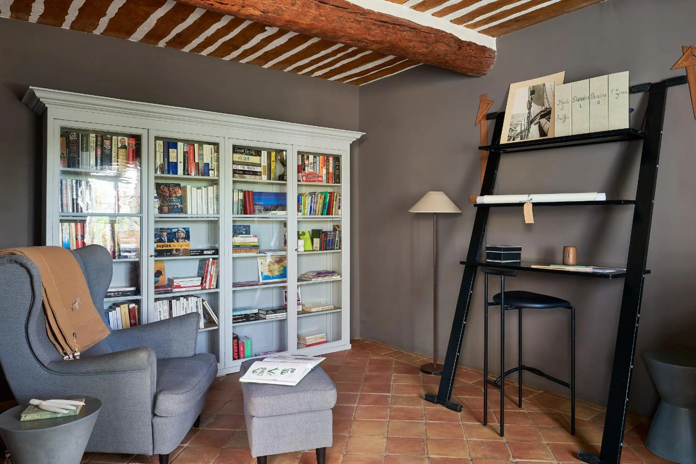 Library in Château de Berne
