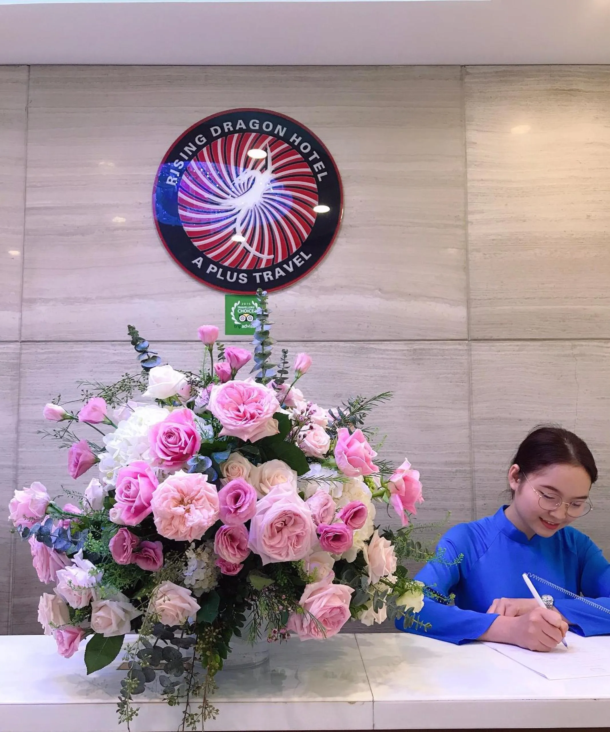 Rising Dragon Legend Hotel