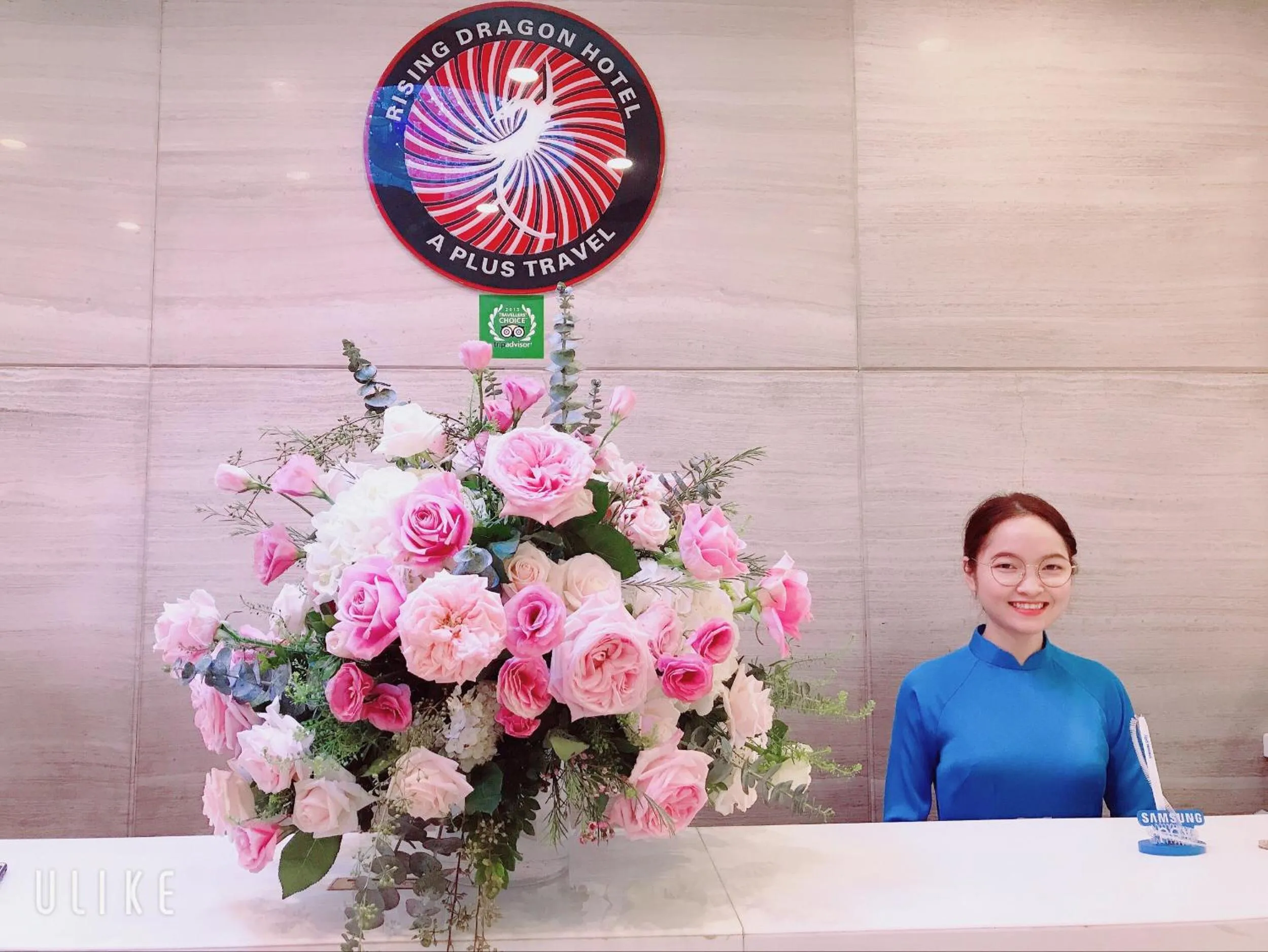 Rising Dragon Legend Hotel