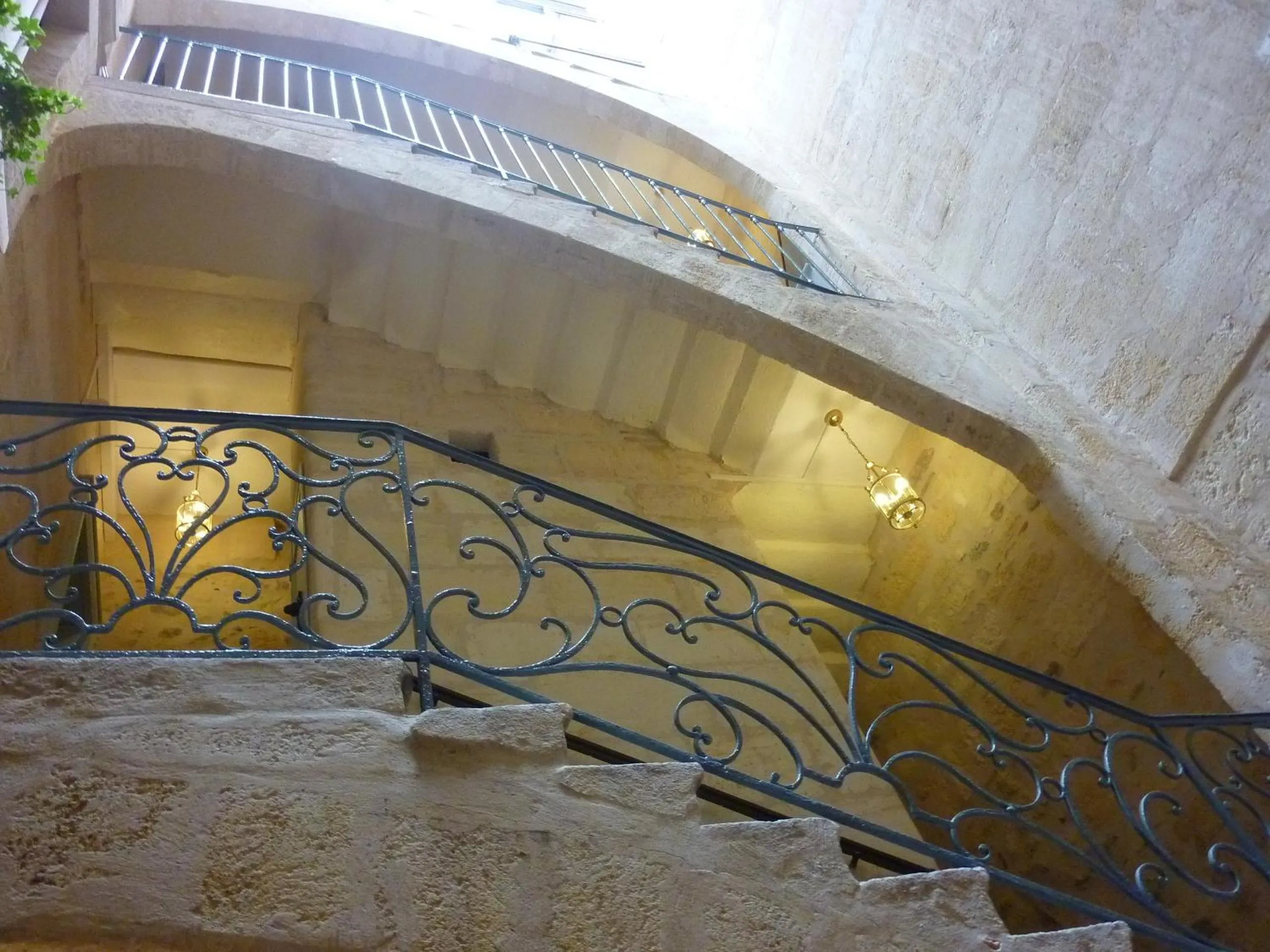 Decorative detail in L'Invitation au Voyage