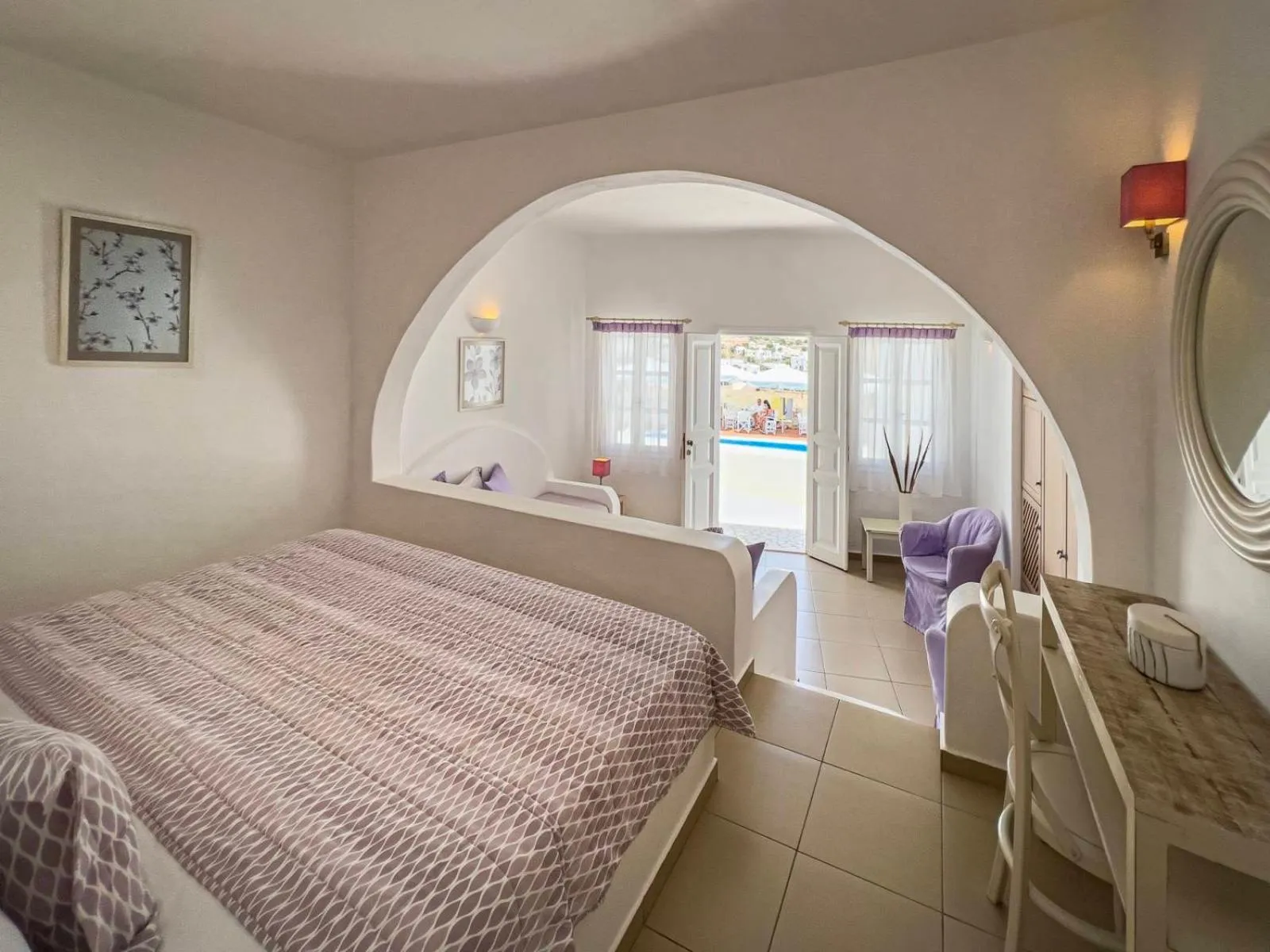 Aspalathras White Hotel