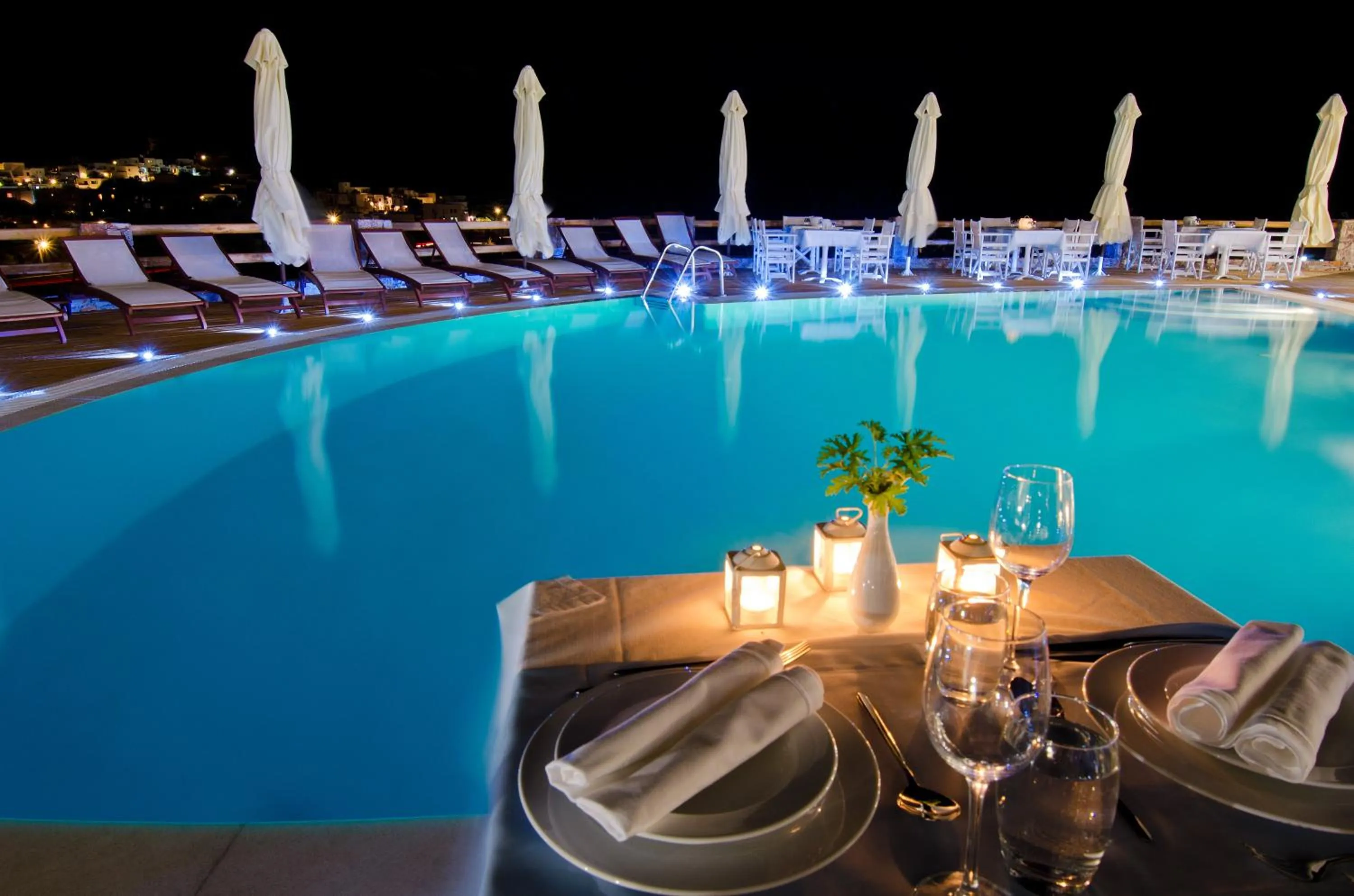 Swimming pool in Aspalathras White Hotel