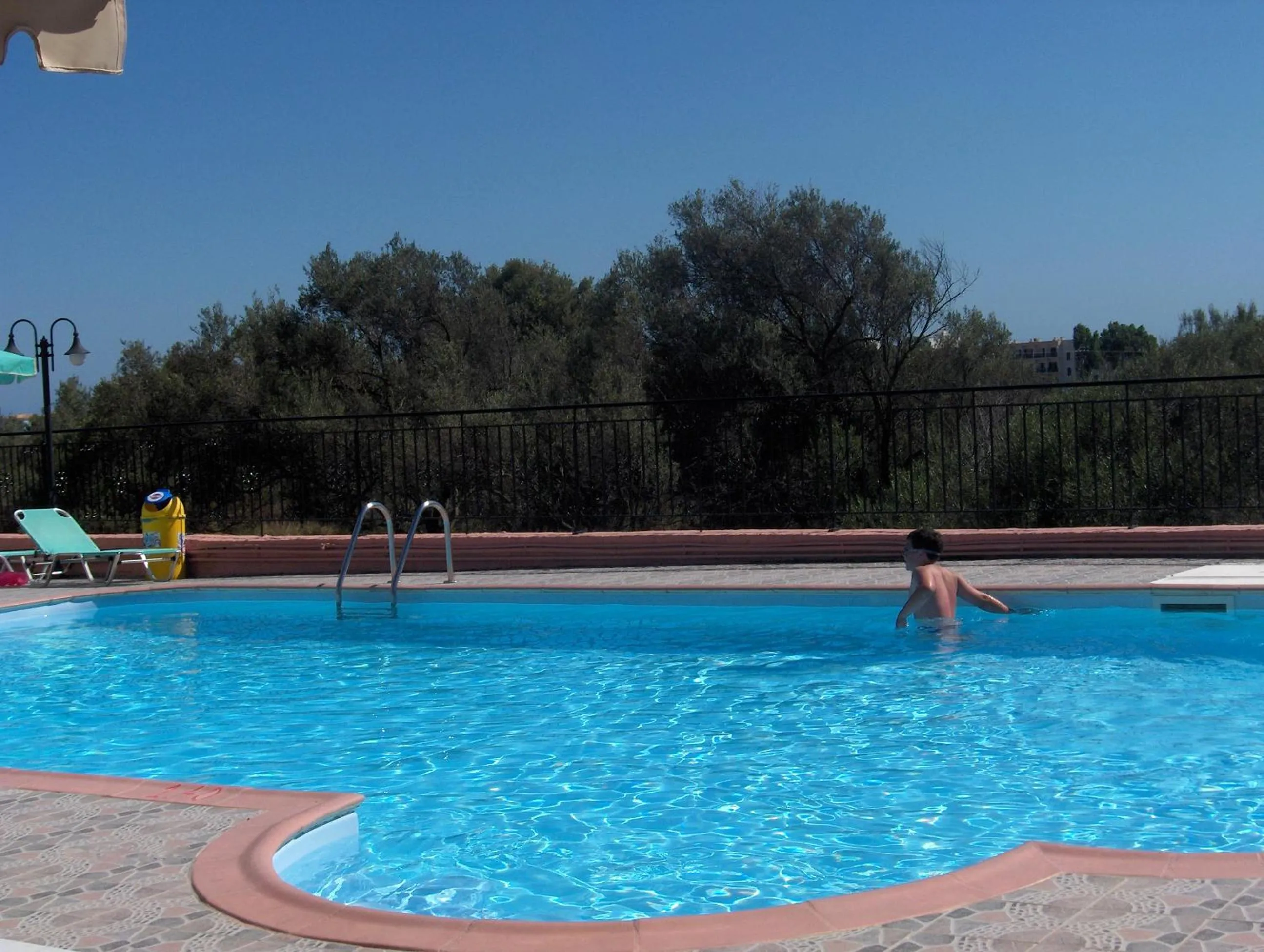 Pool view in Paradise Studios