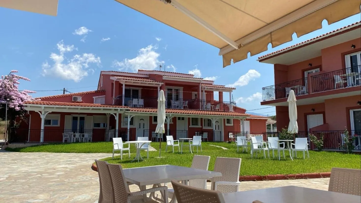 Property building in Paradise Studios