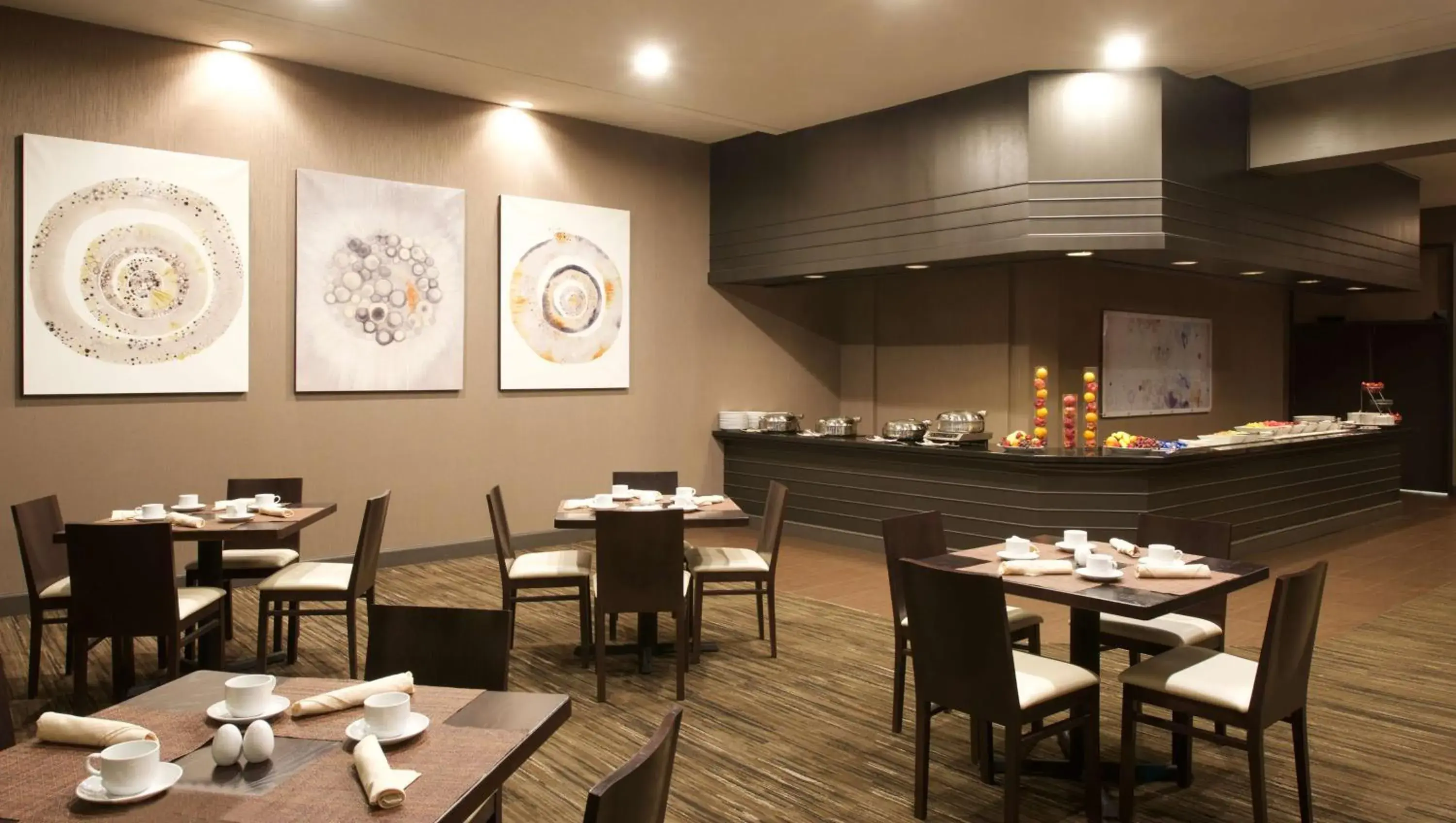 Restaurant/places to eat in Hilton Parsippany Restaurant/places to eat in Hilton Parsippany