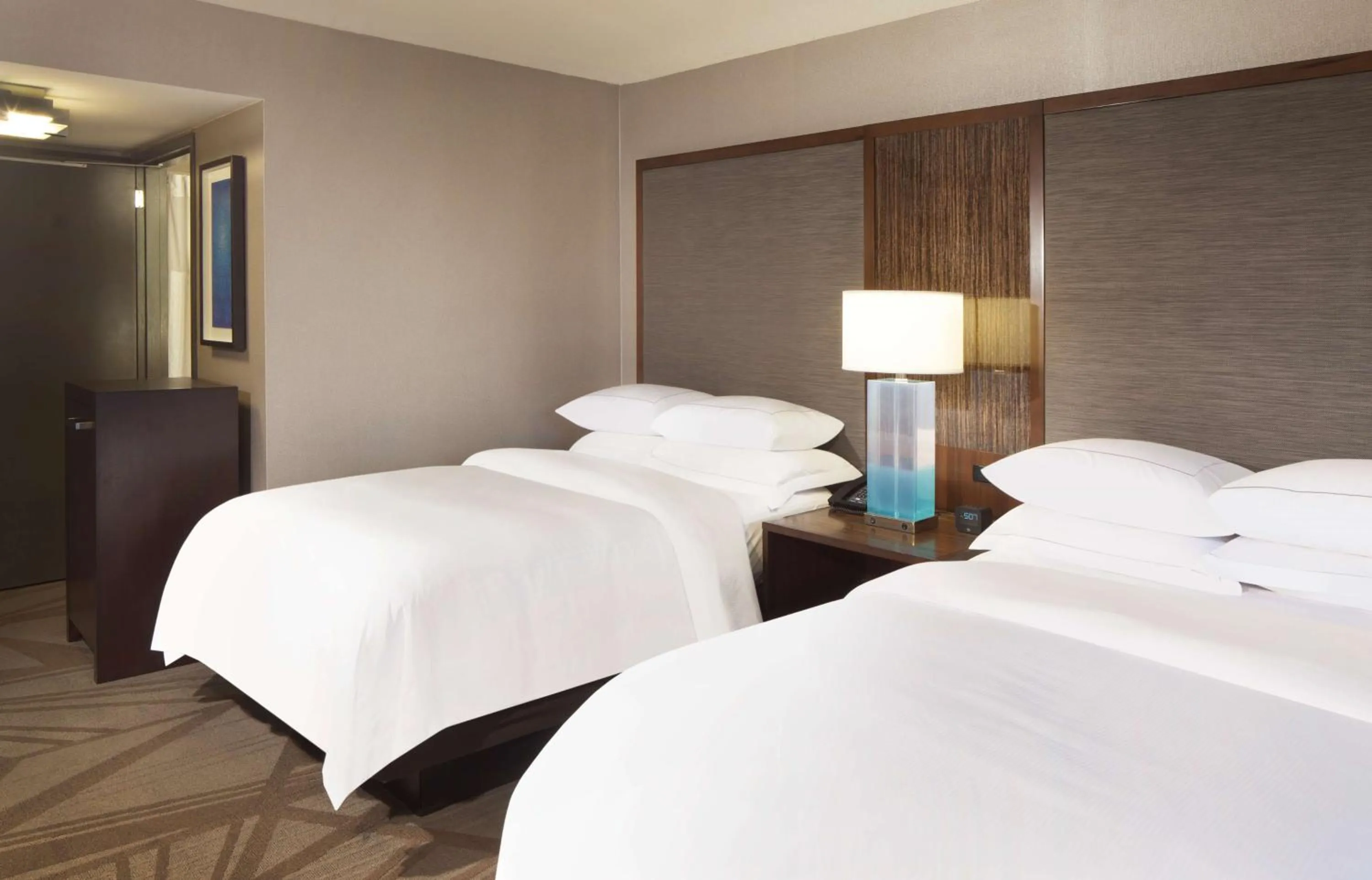 Bed in Hilton Parsippany