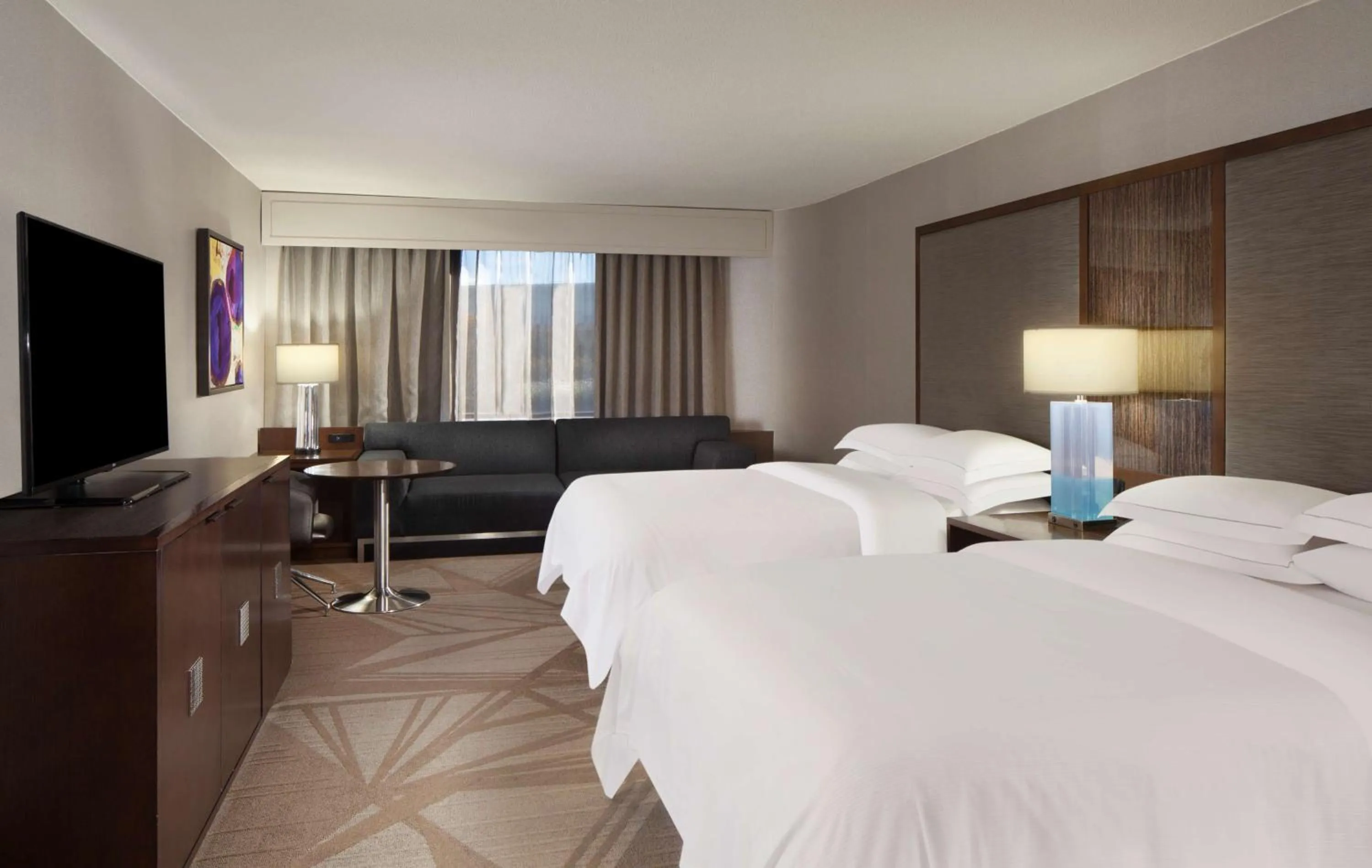 Bedroom, Bed in Hilton Parsippany