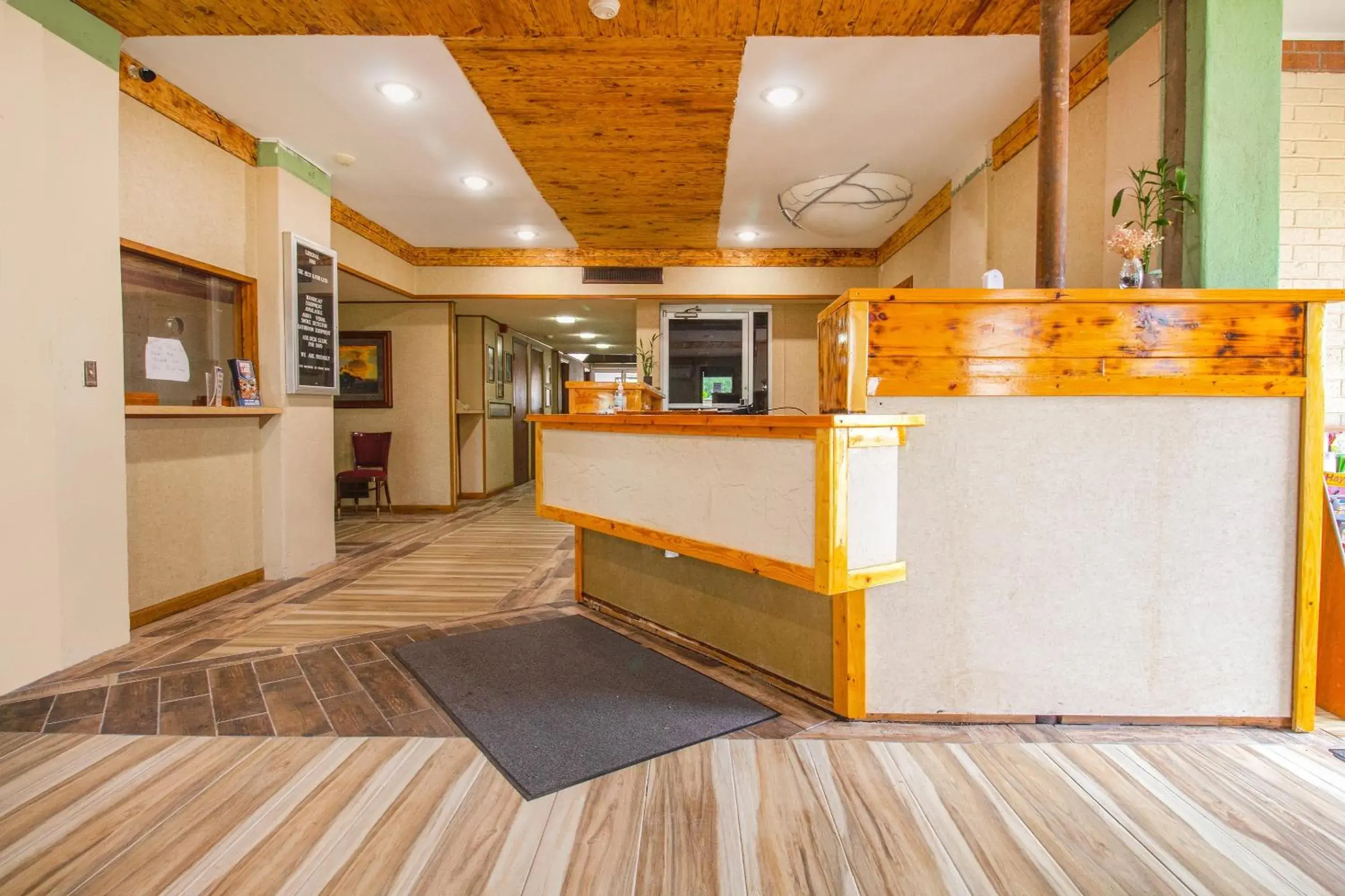 Lobby or reception in HomeTown Inn By OYO - Liberal, KS Lobby or reception in HomeTown Inn By OYO - Liberal, KS