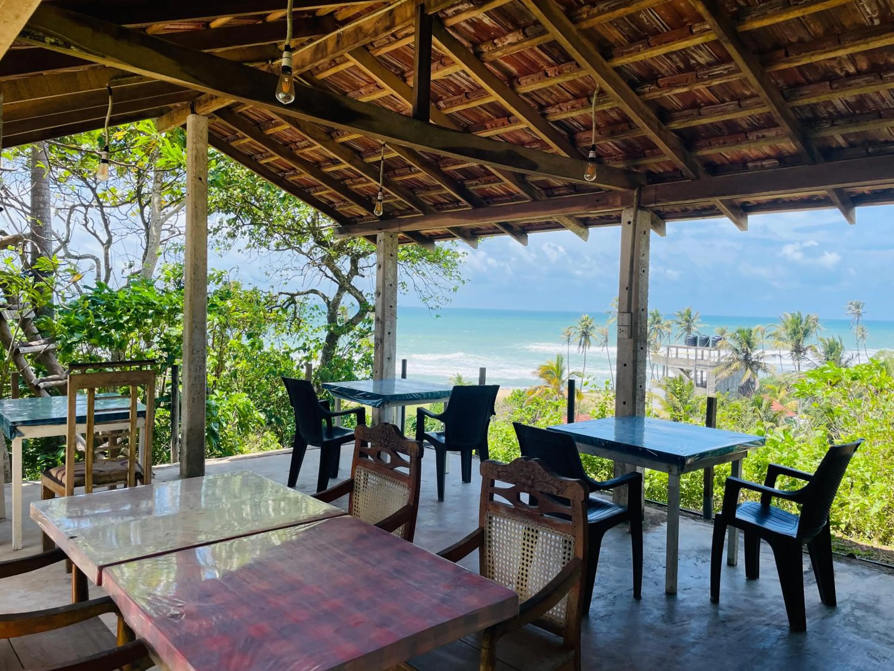 Sky Mountain Café with seaview