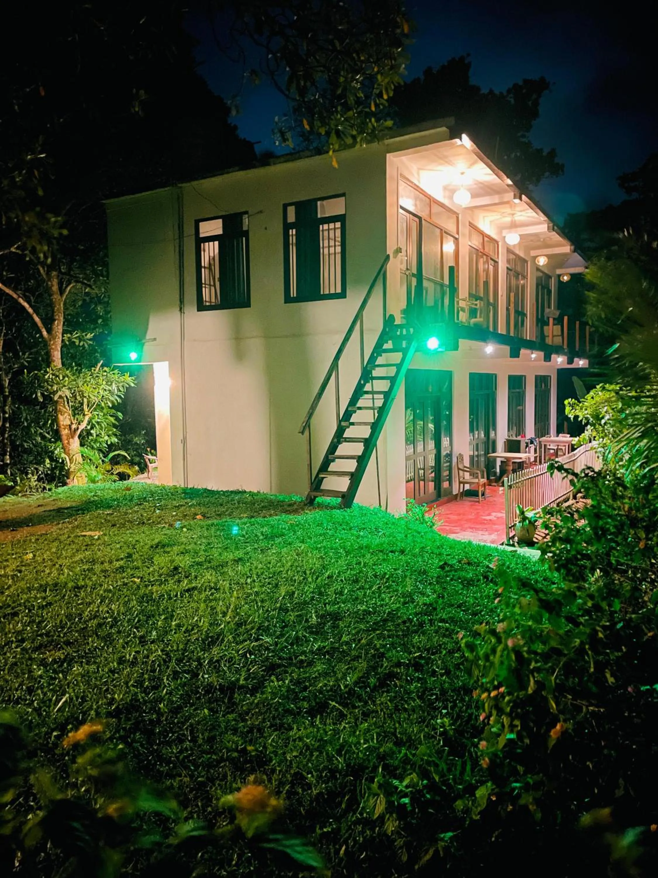 Property building in Sky Mountain Café with seaview