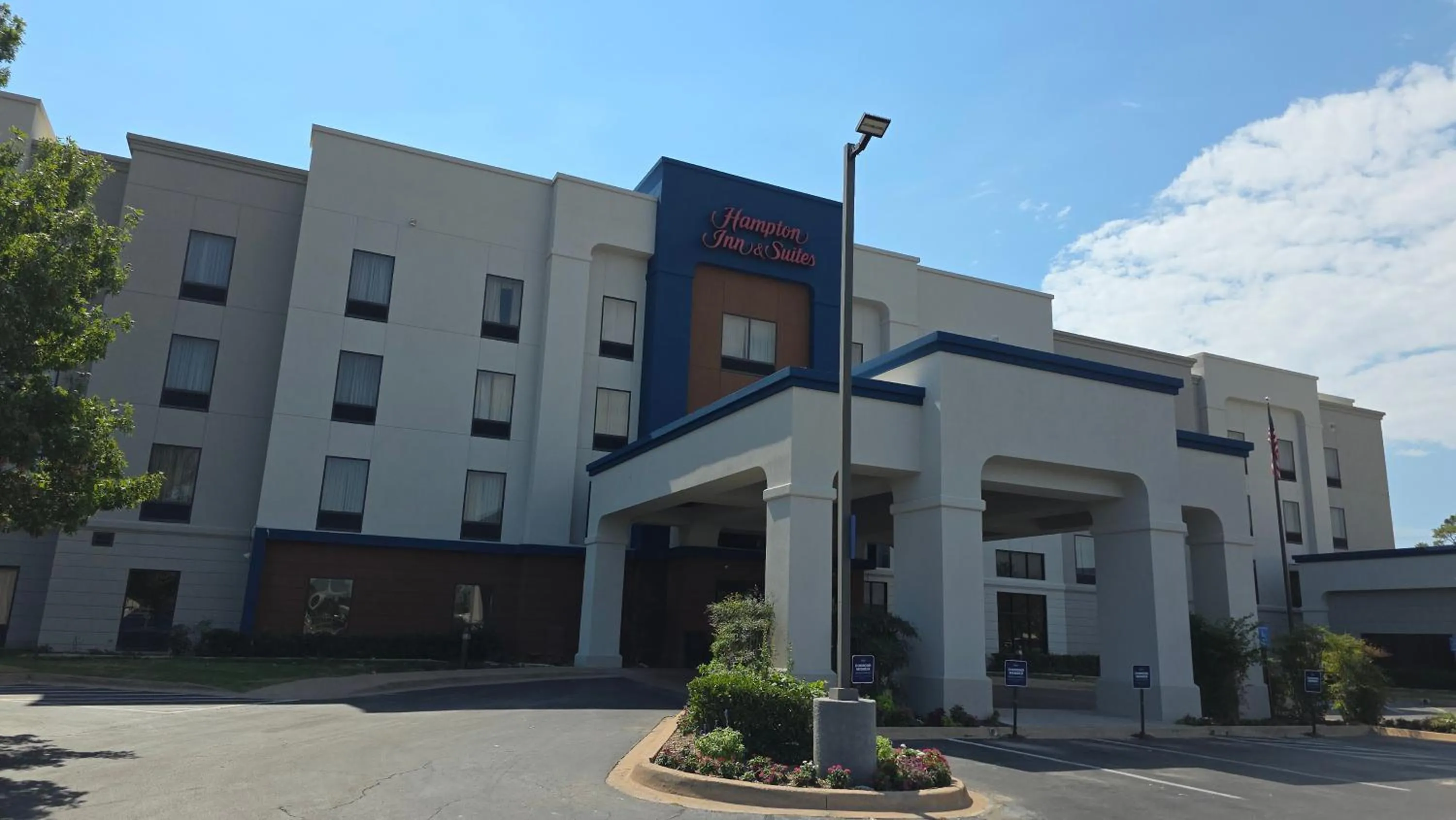 Property building in Hampton Inn & Suites Lawton