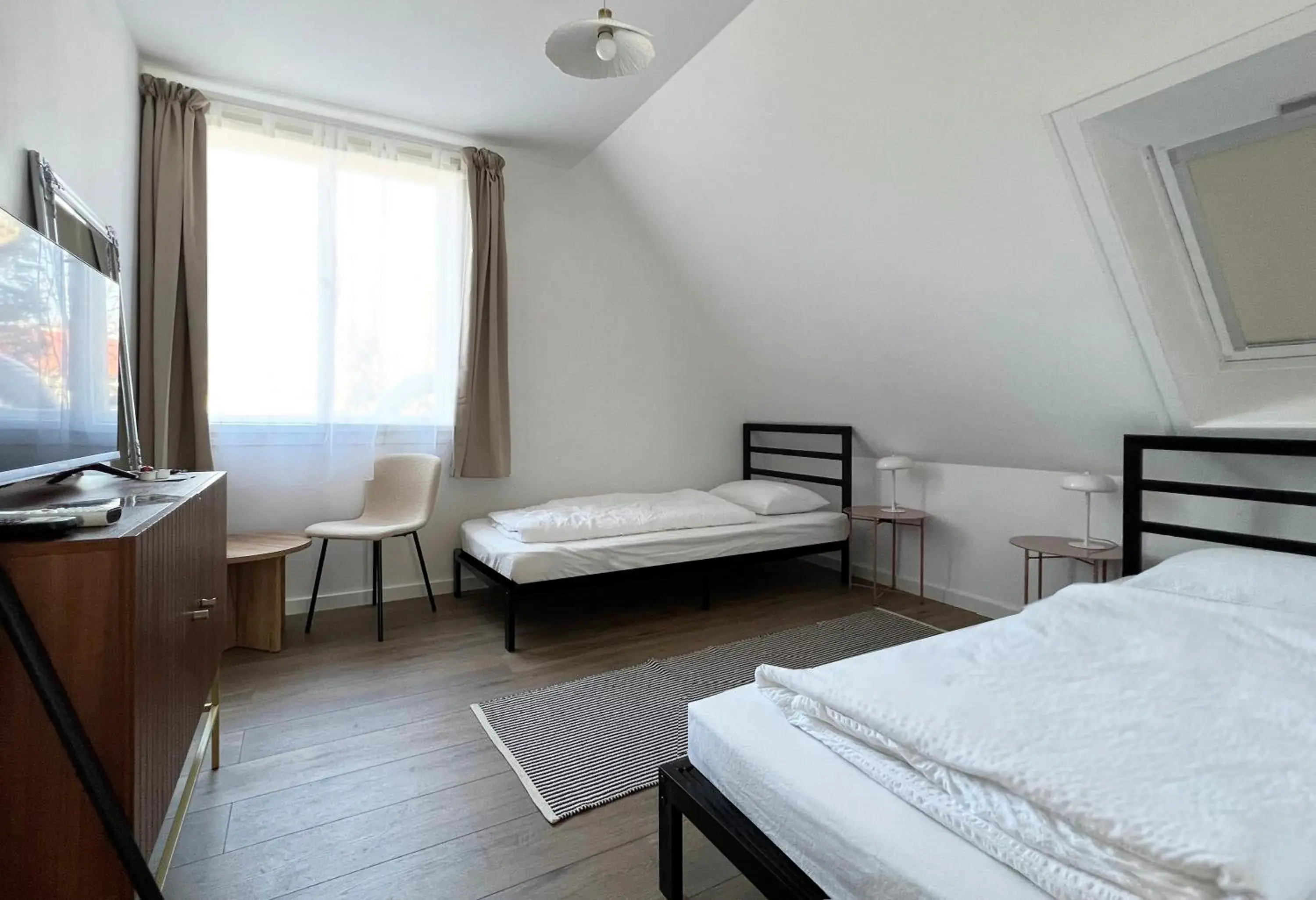 Economy Twin Room in Nussbaum Panzió Economy Twin Room in Nussbaum Panzió