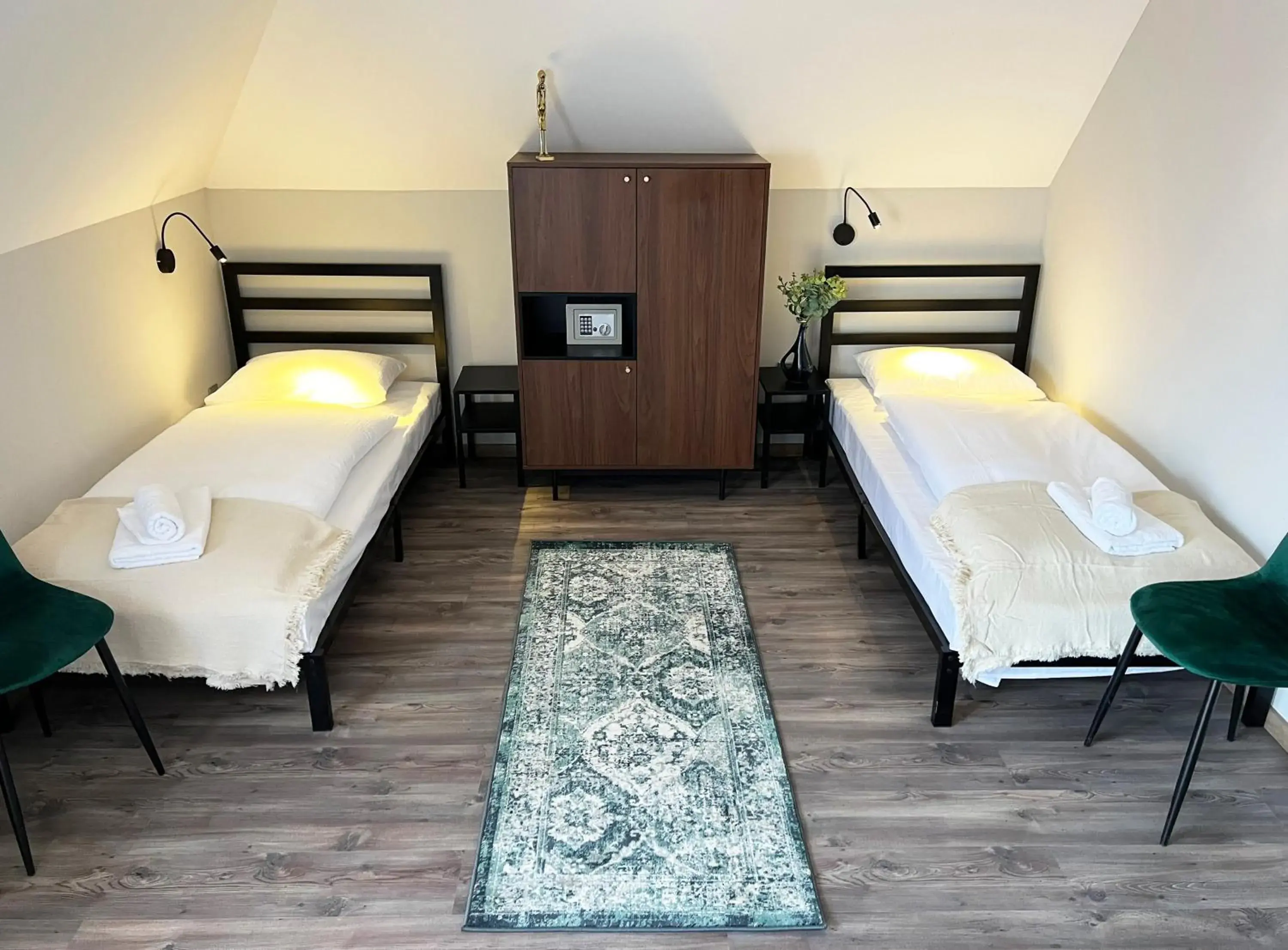 Double Room with Balcony in Nussbaum Panzió Double Room with Balcony in Nussbaum Panzió