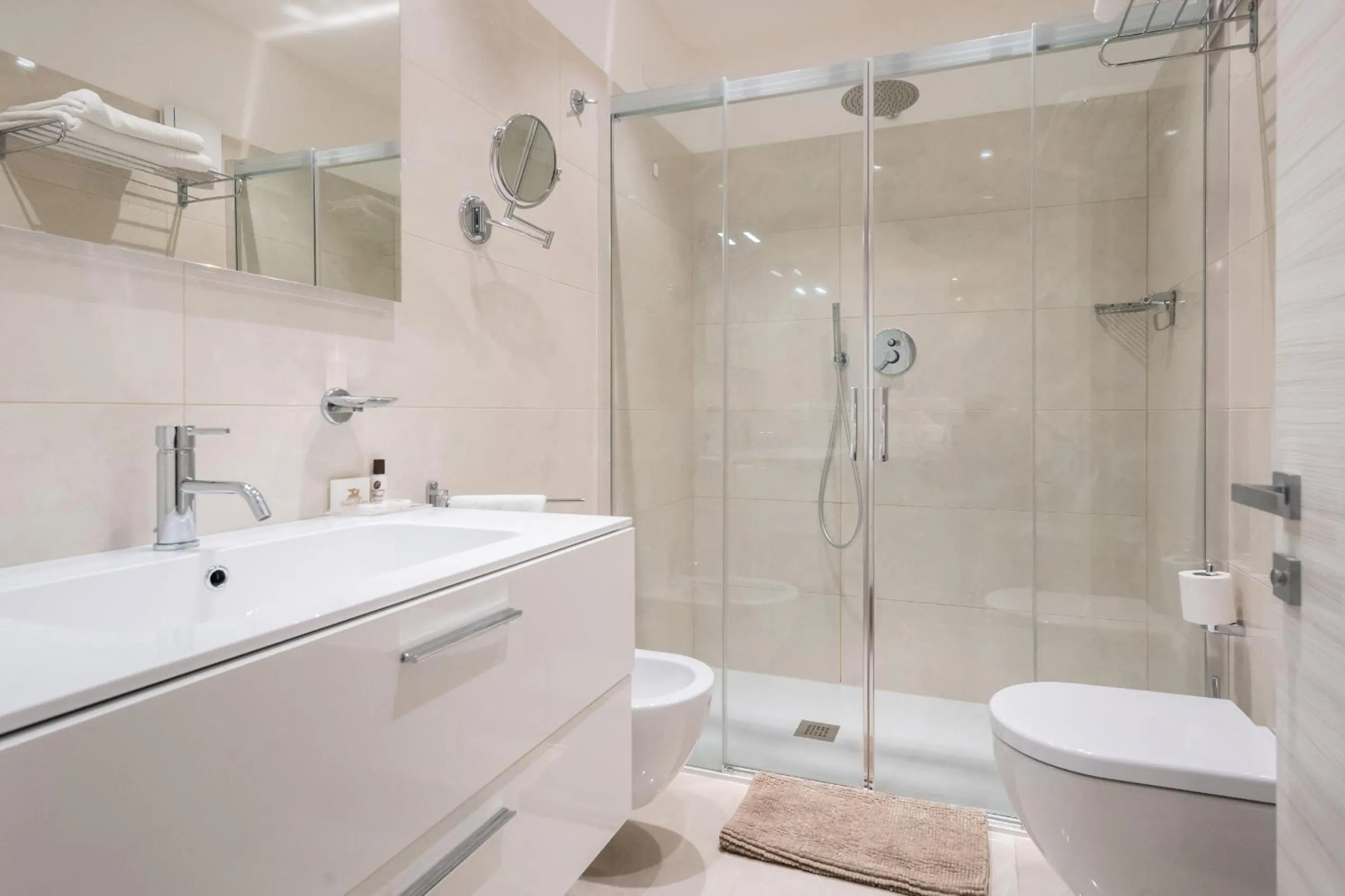 Bathroom in International Beach Hotel