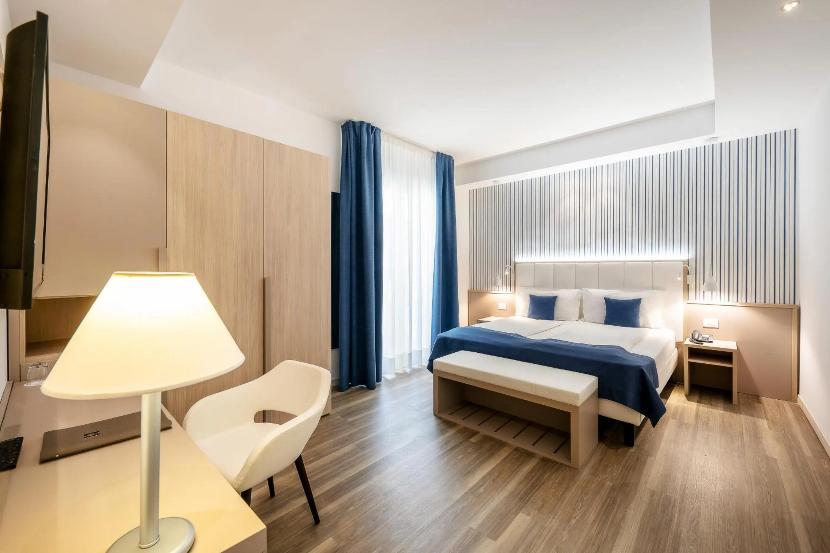 Bed in International Beach Hotel