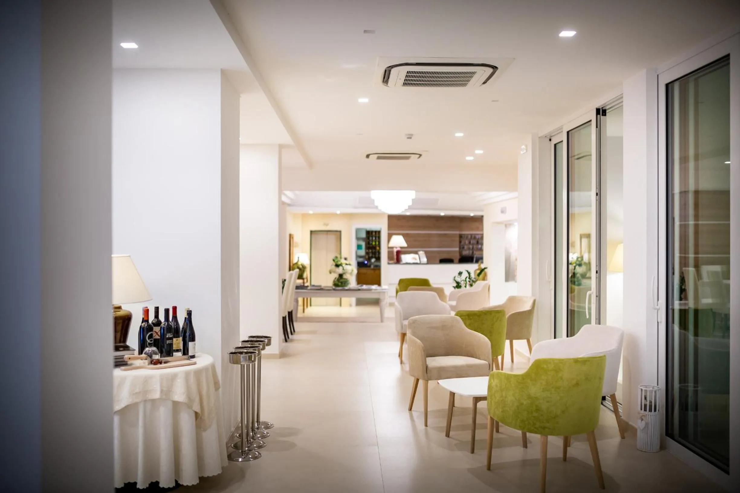 Living room in International Beach Hotel