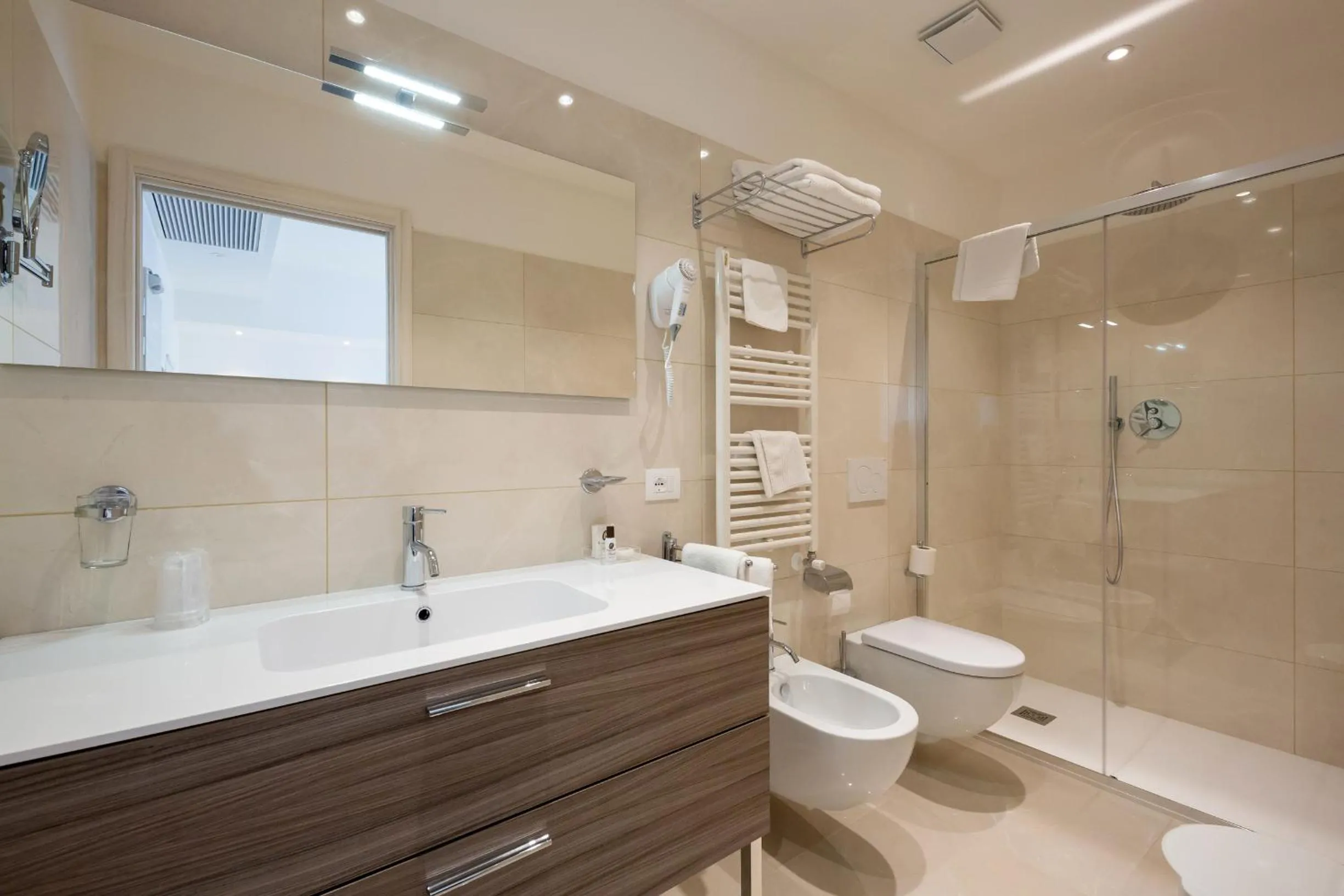 Bathroom in International Beach Hotel
