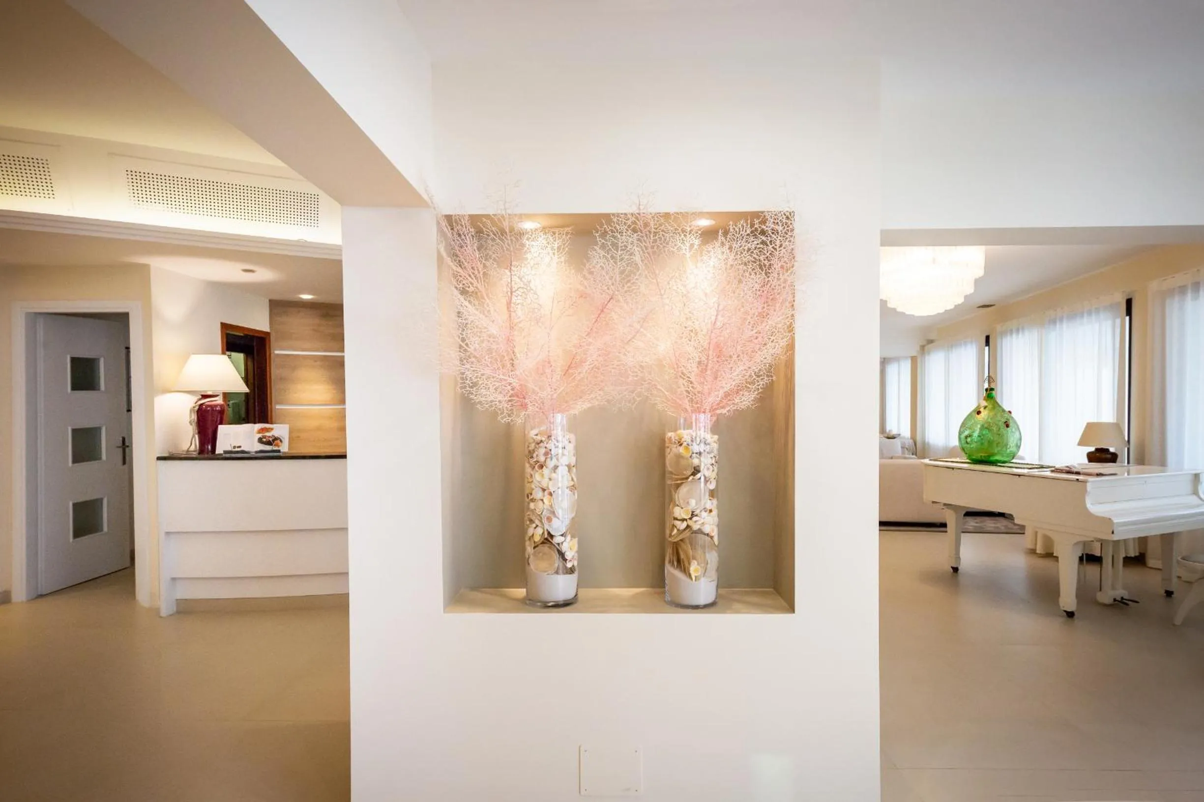 Lobby or reception in International Beach Hotel