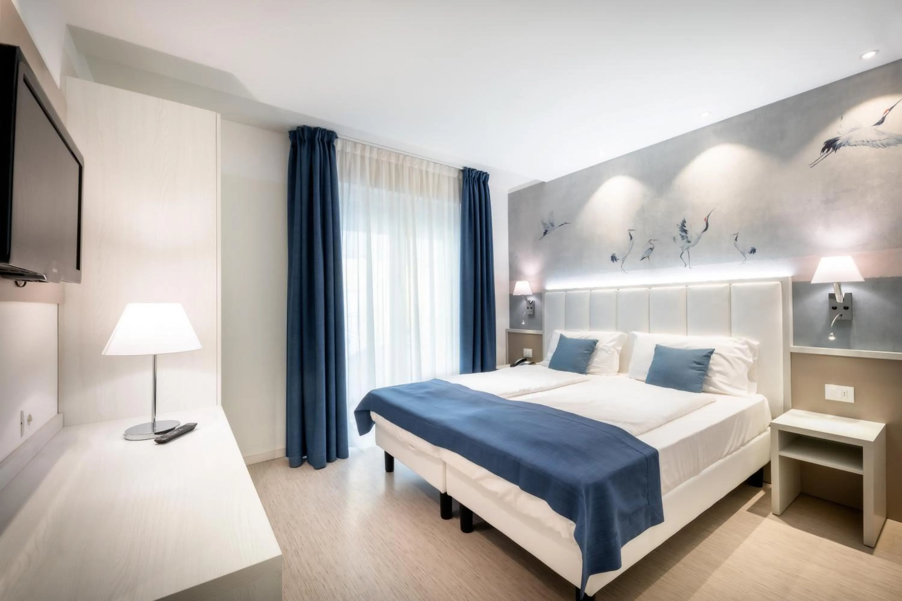 Bed in International Beach Hotel