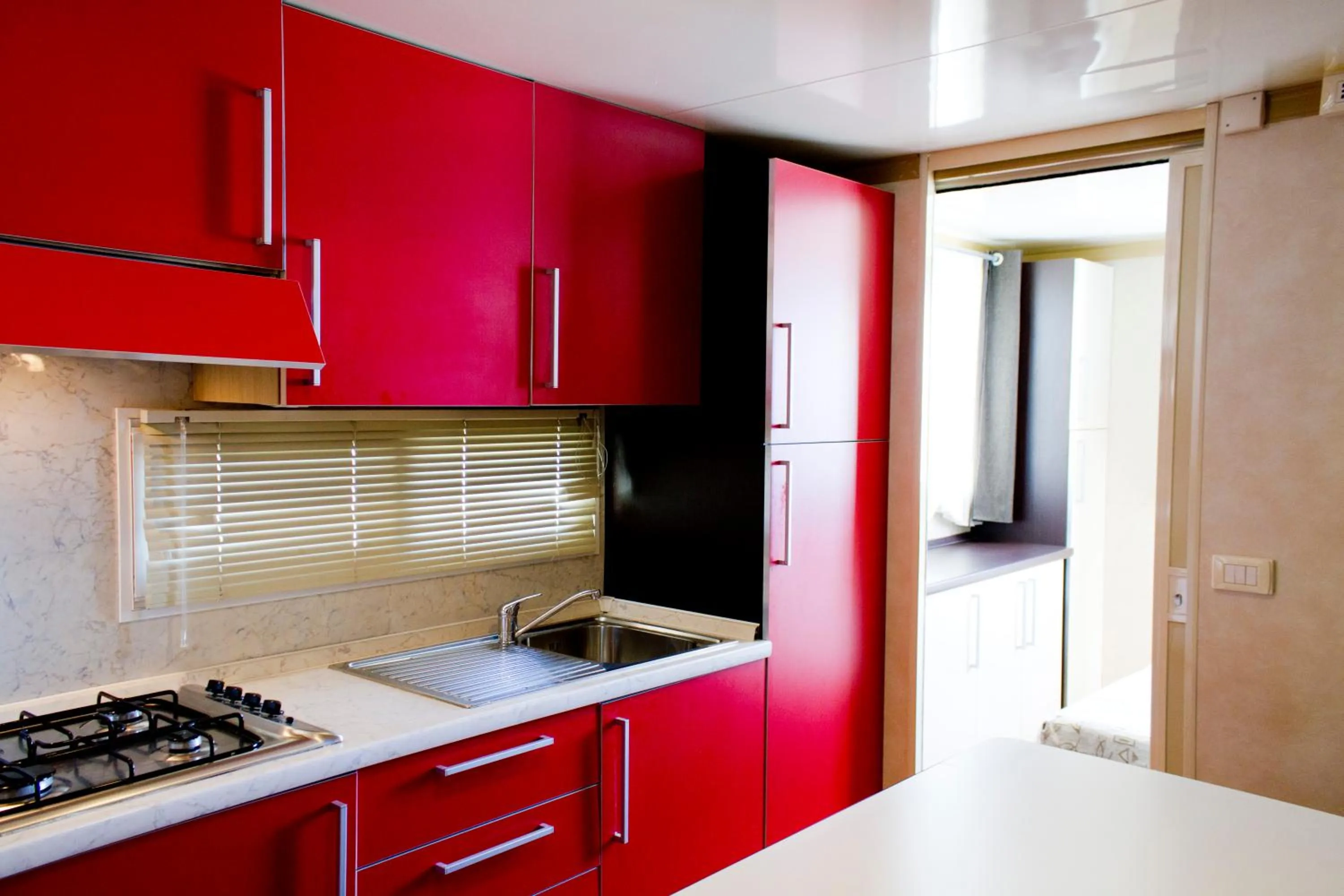 Kitchen or kitchenette in Camping La Focetta Sicula