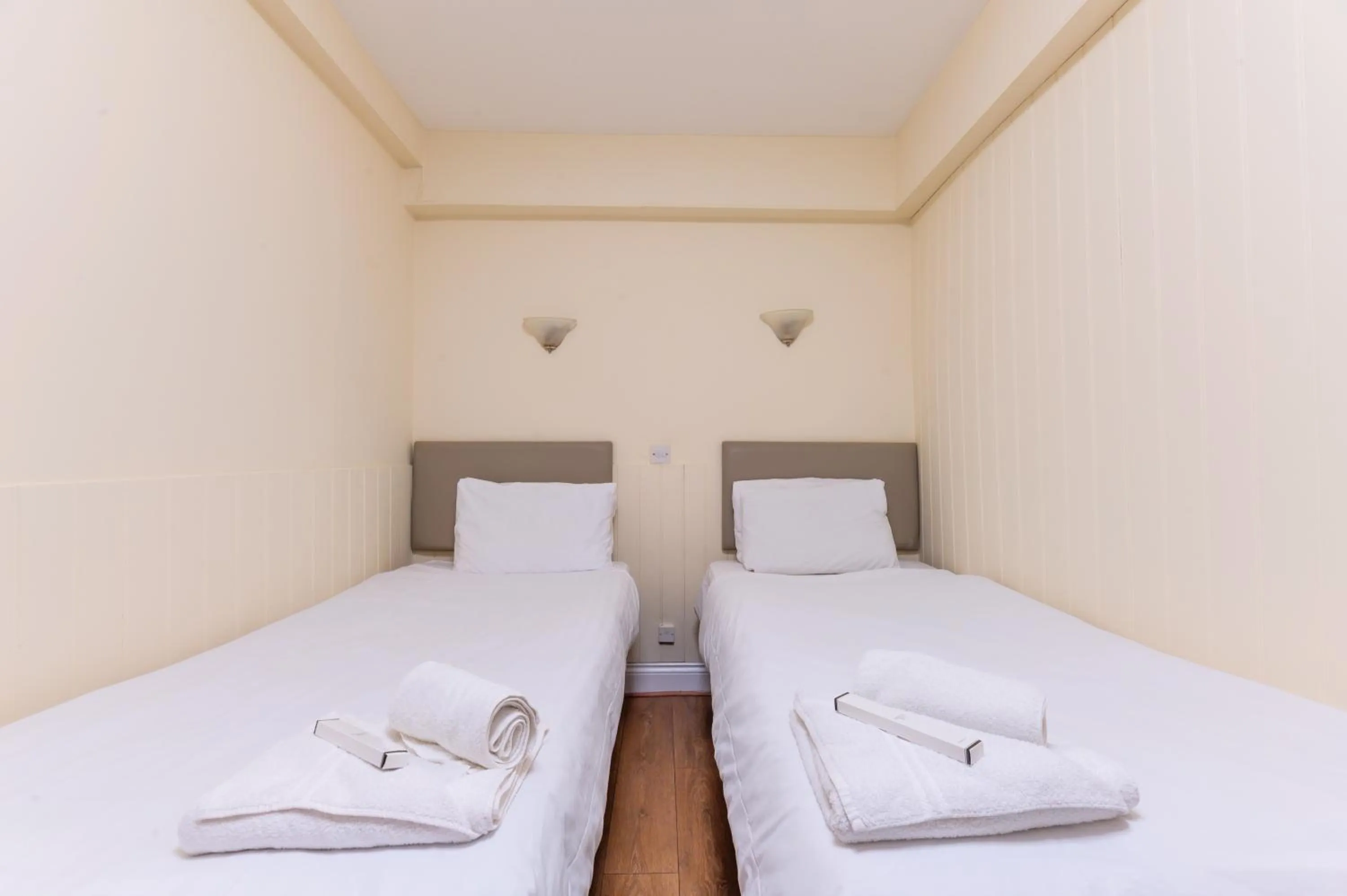 Bed in Astoria Hotel