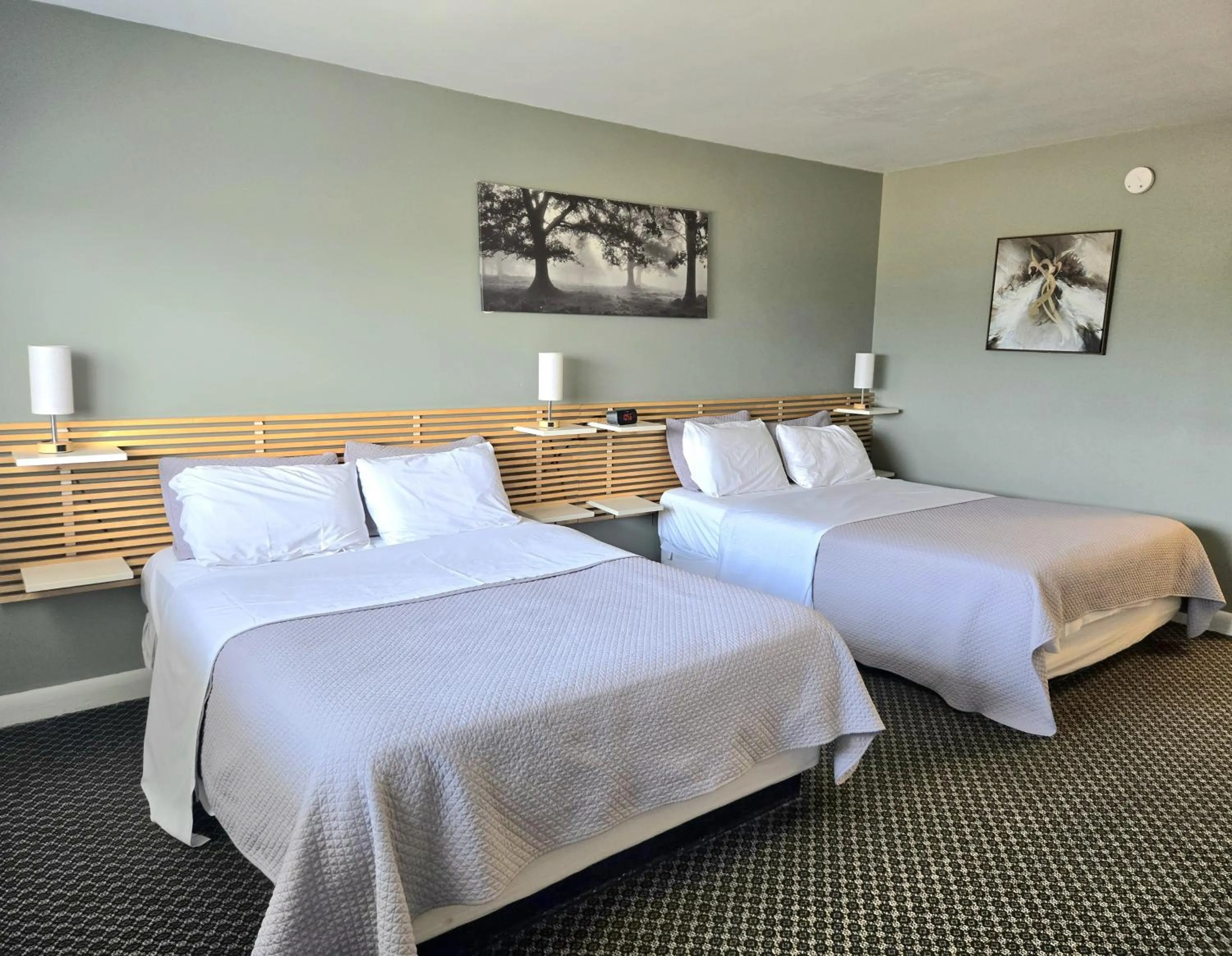 Bedroom, Bed in Lord Nelson Motel