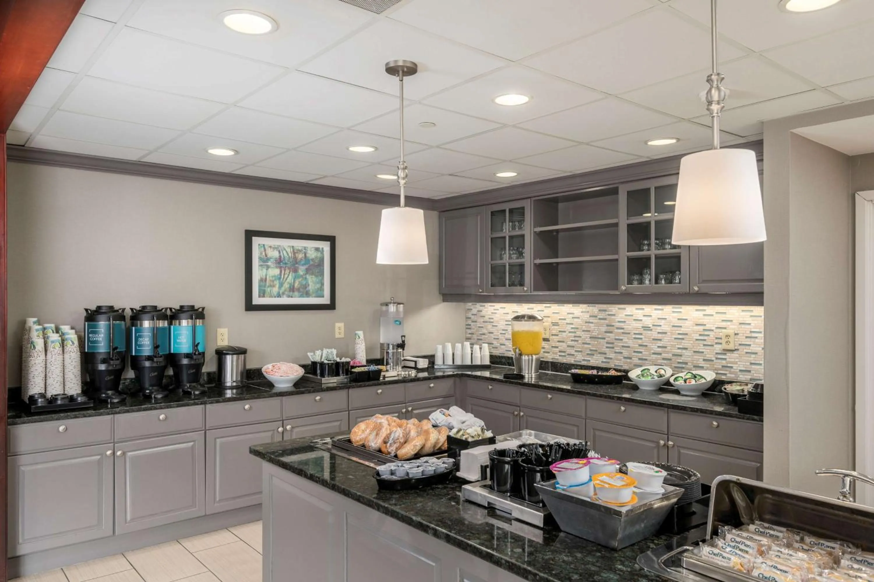 Breakfast in Homewood Suites by Hilton Mount Laurel
