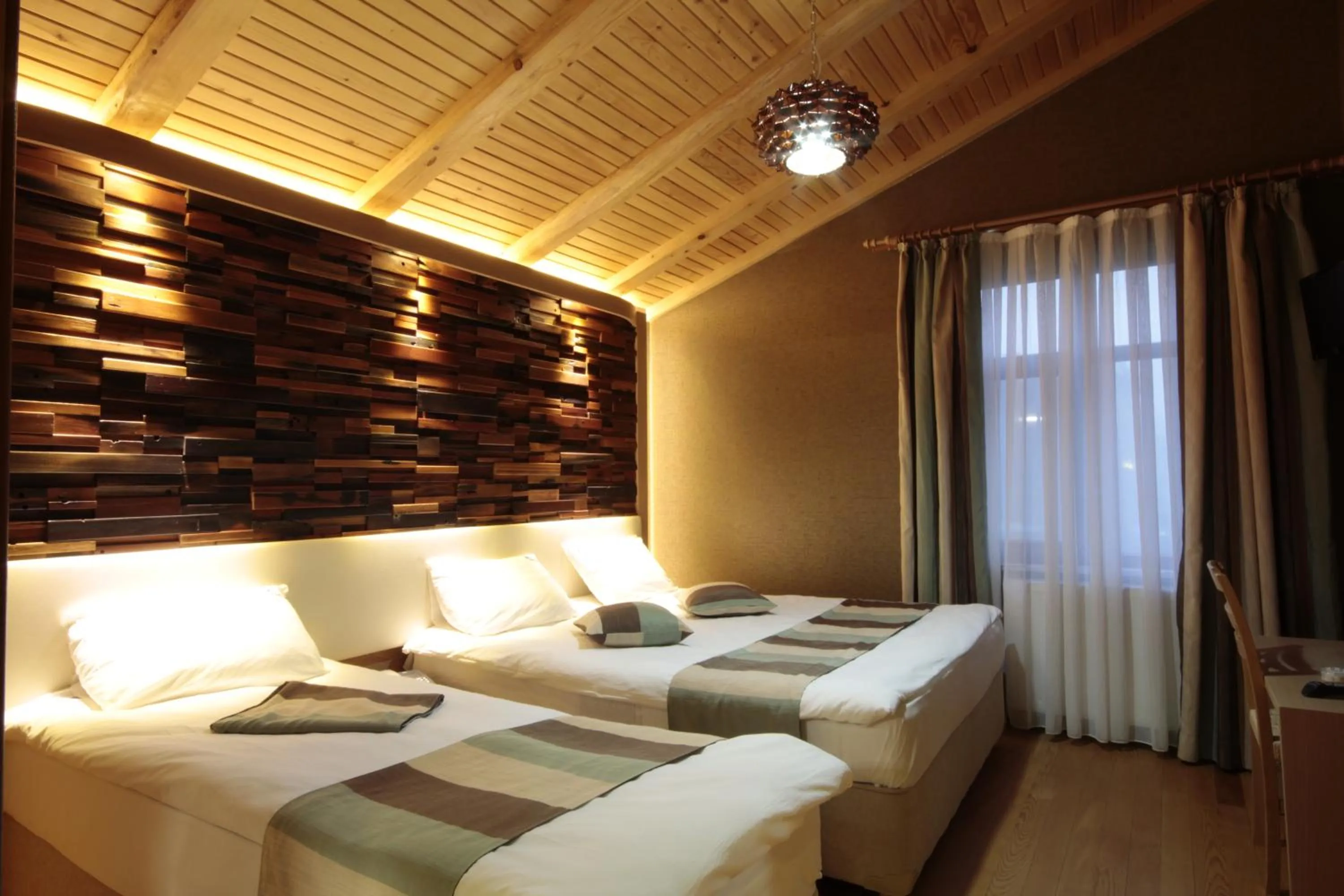 Photo of the whole room, Bed in Ayderoom Hotel