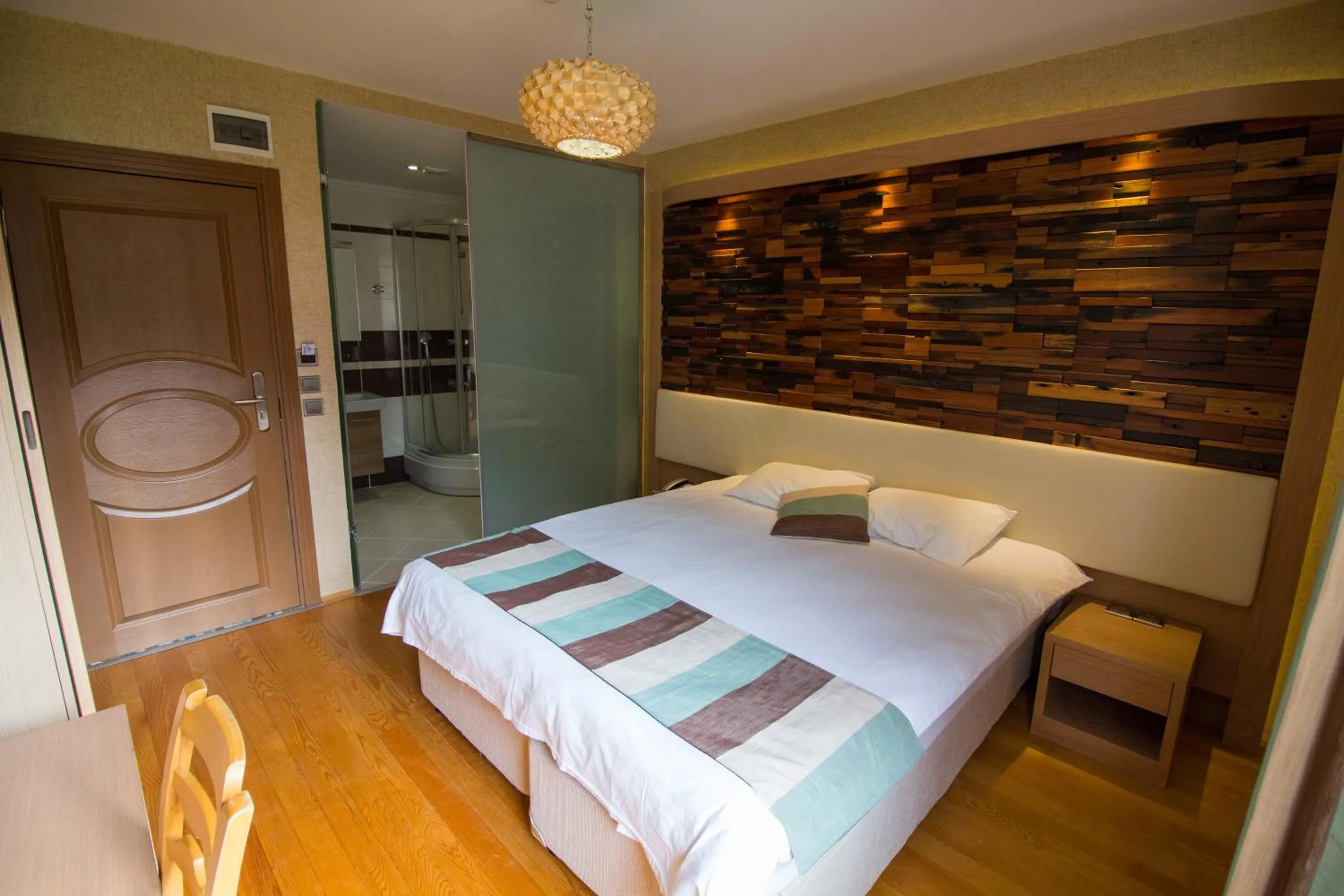 Photo of the whole room, Bed in Ayderoom Hotel