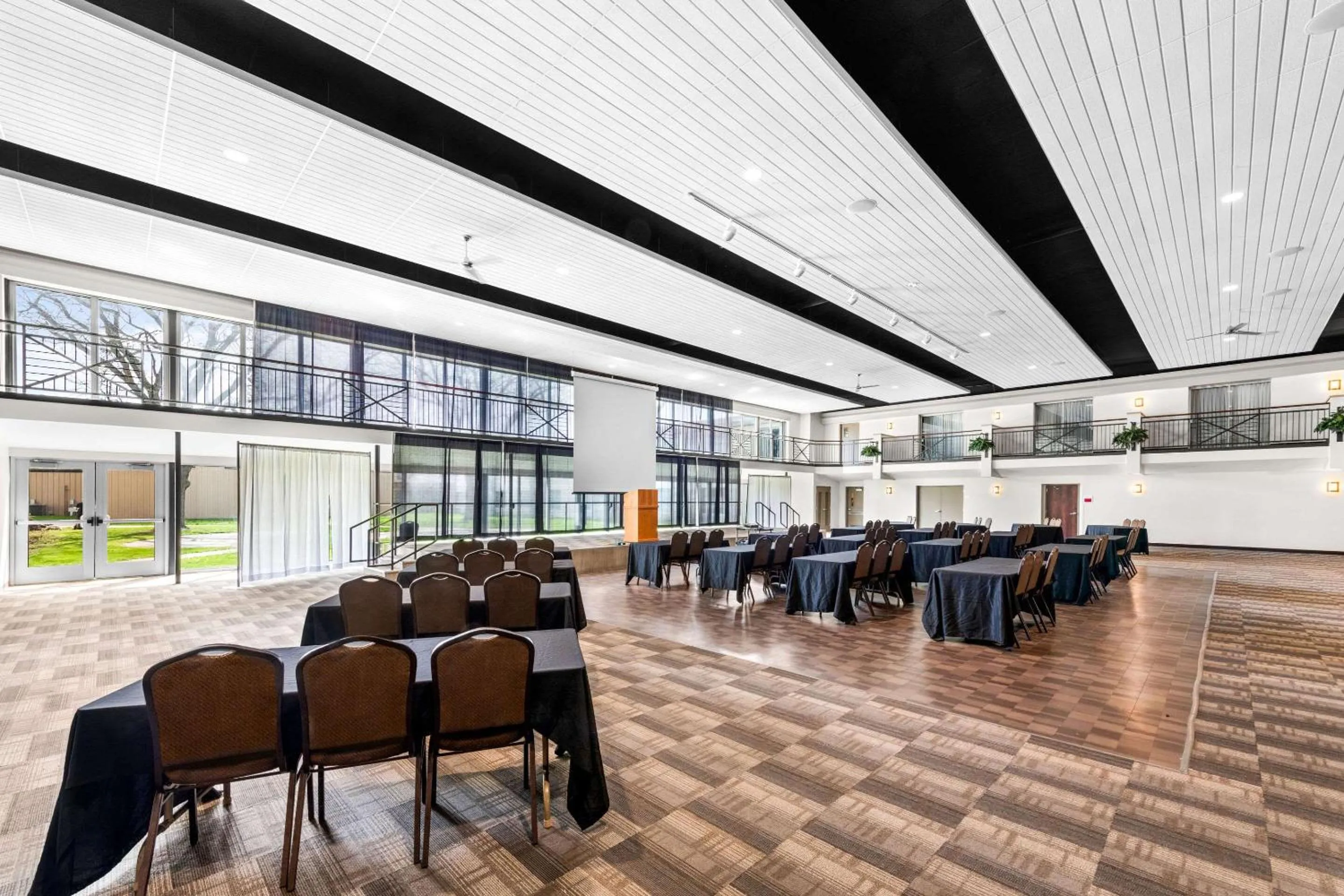 Meeting/conference room in Ramada by Wyndham Columbus Hotel & Conference Center