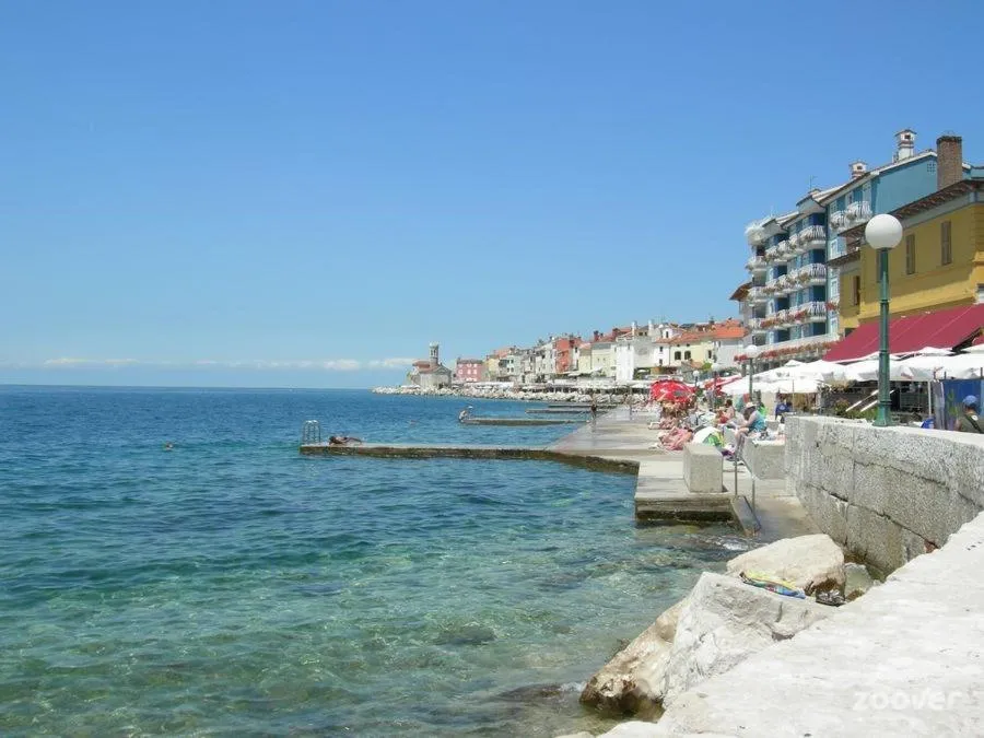 Beach in Apartment Lunaja