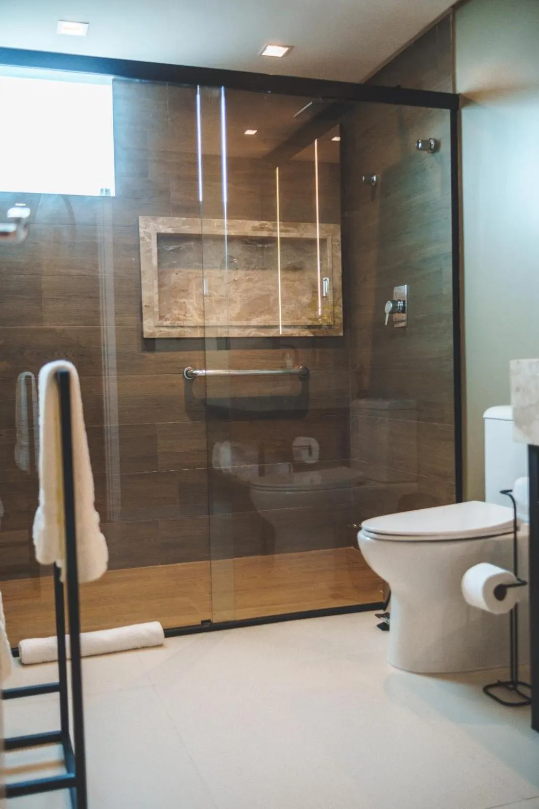 Bathroom in Hotel Serrano