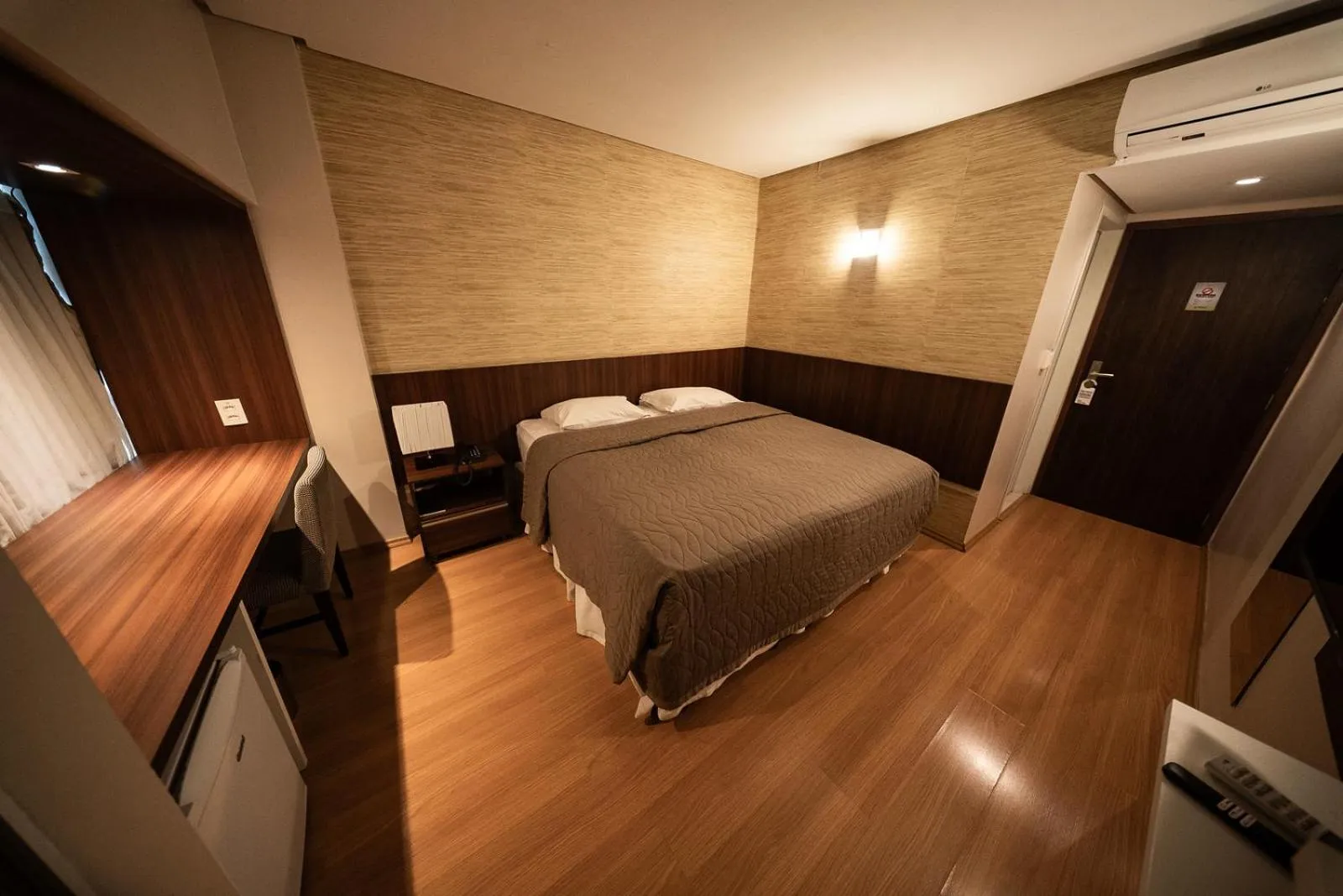 Bed in Hotel Serrano