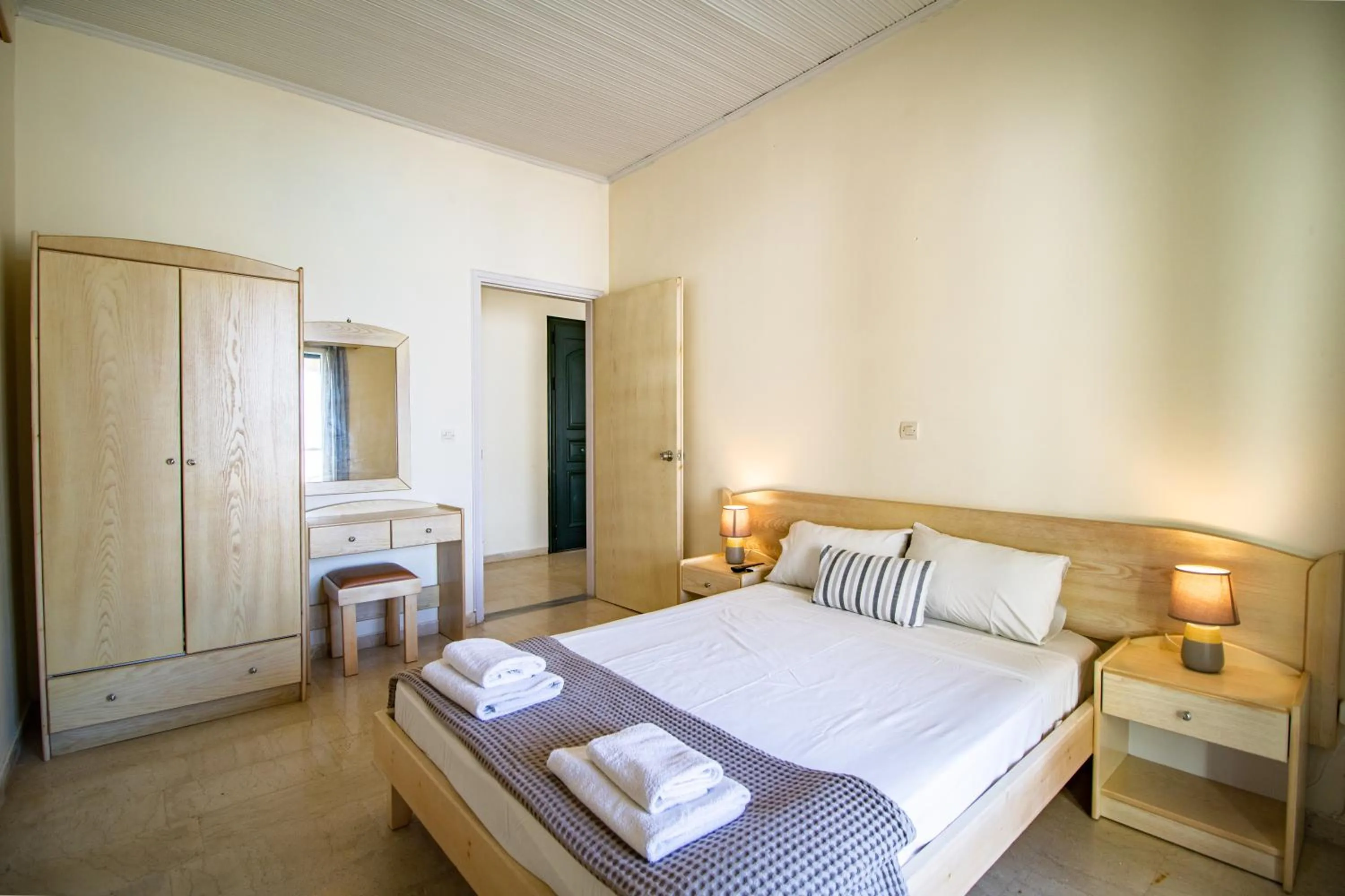 SunRose Beach Aparthotel