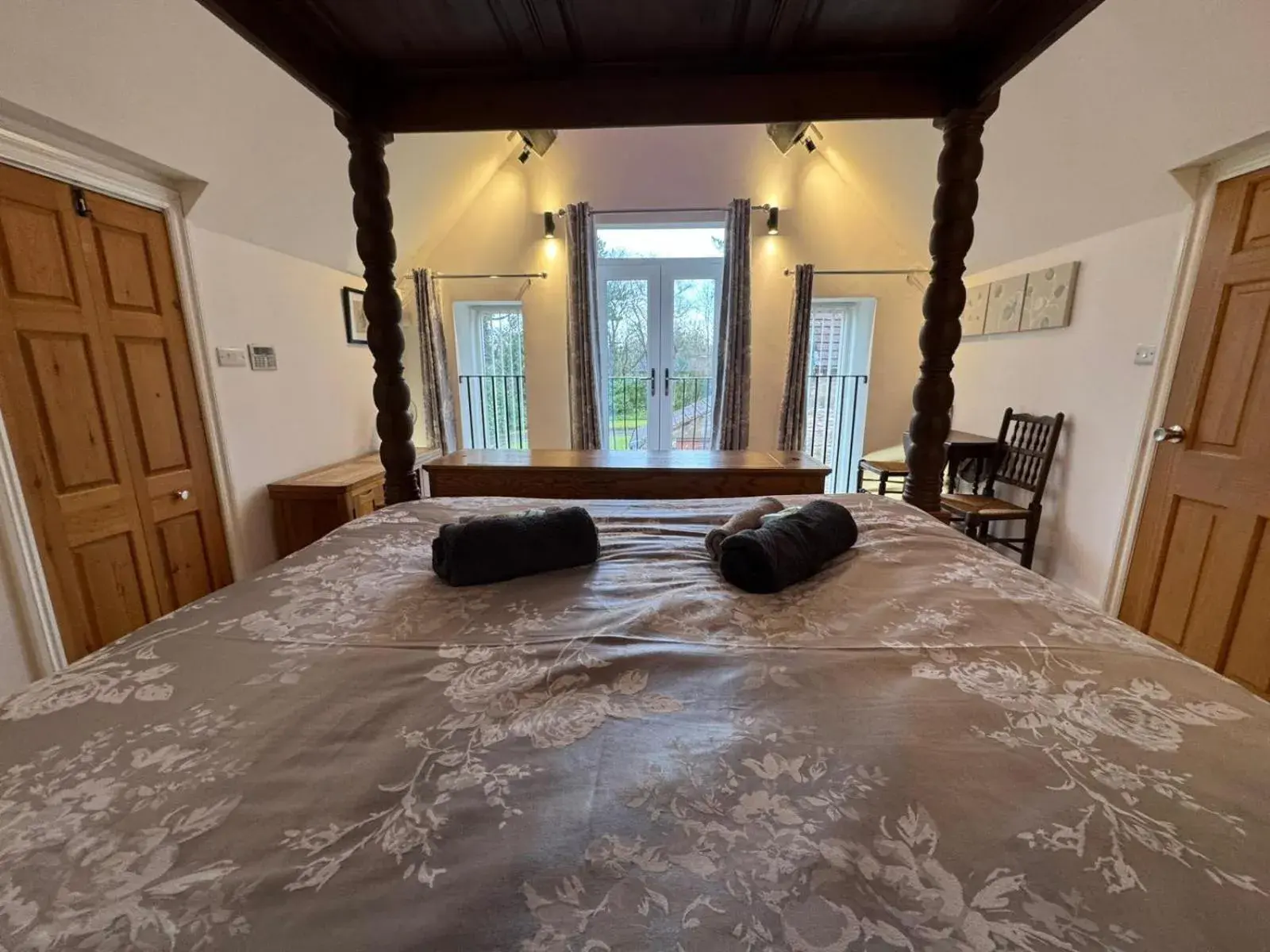 Bedroom, Bed in Castle House Holiday Home Bedroom, Bed in Castle House Holiday Home