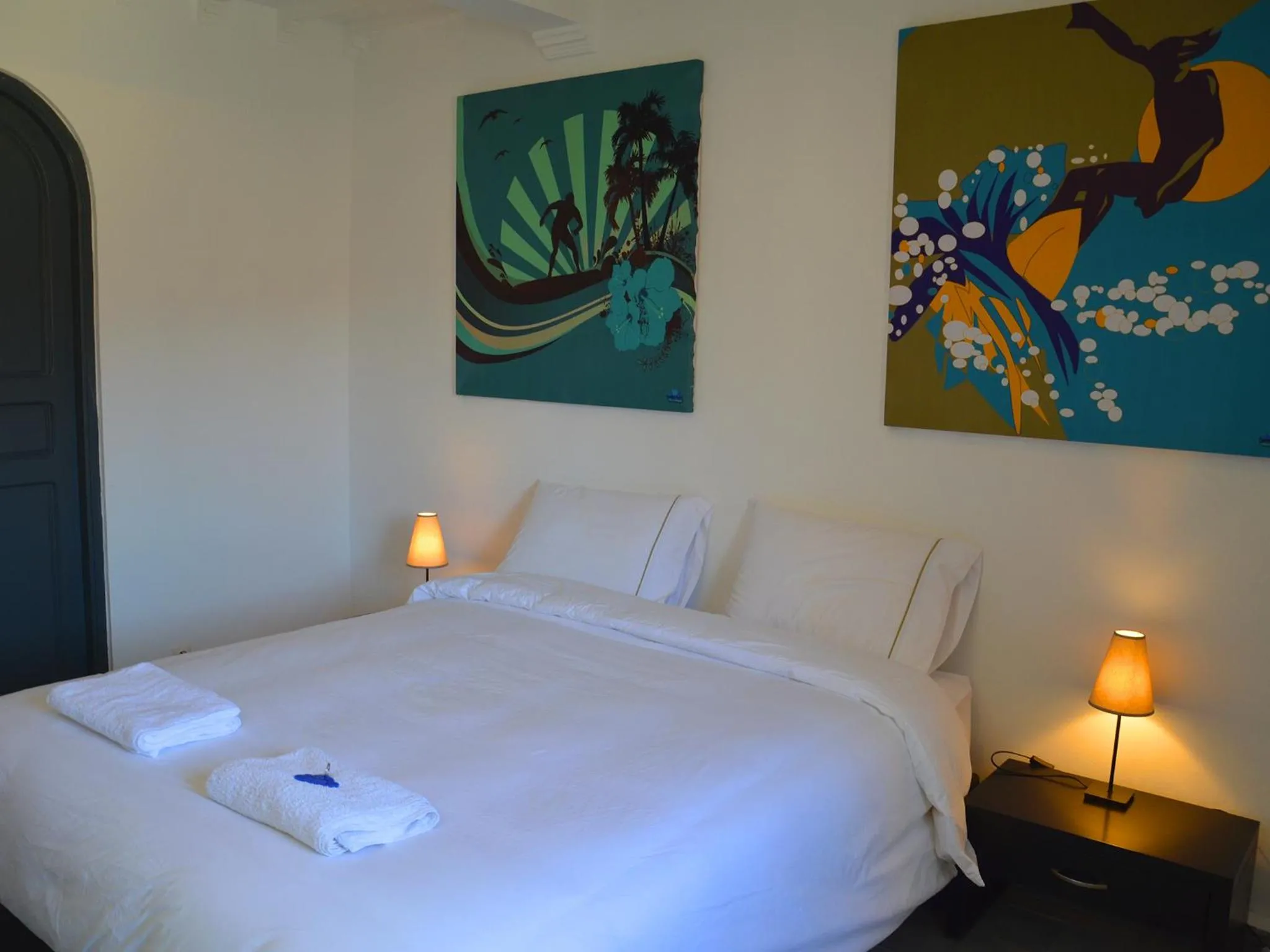 Photo of the whole room, Bed in Tweets Hotel