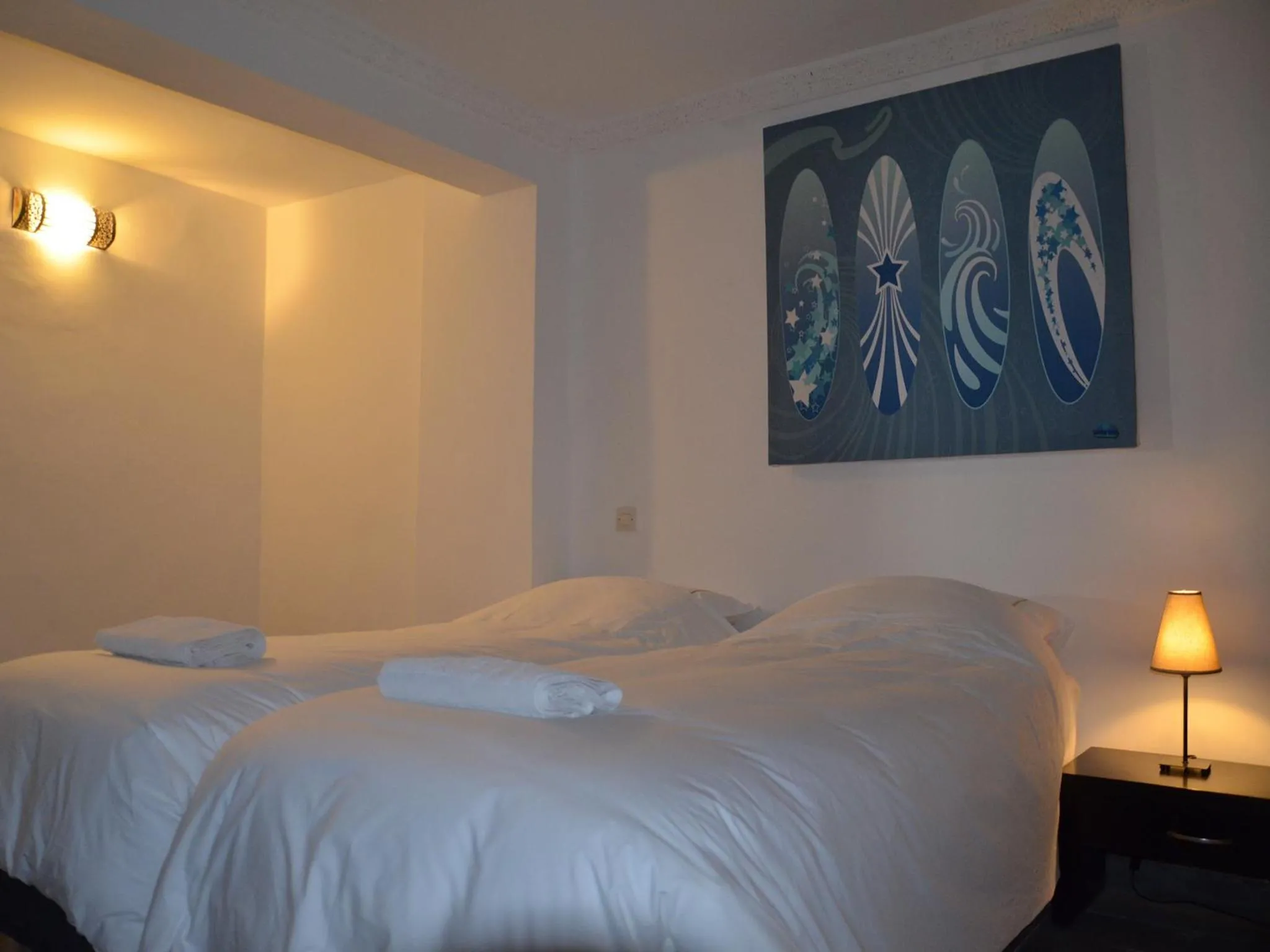 Bed in Tweets Hotel