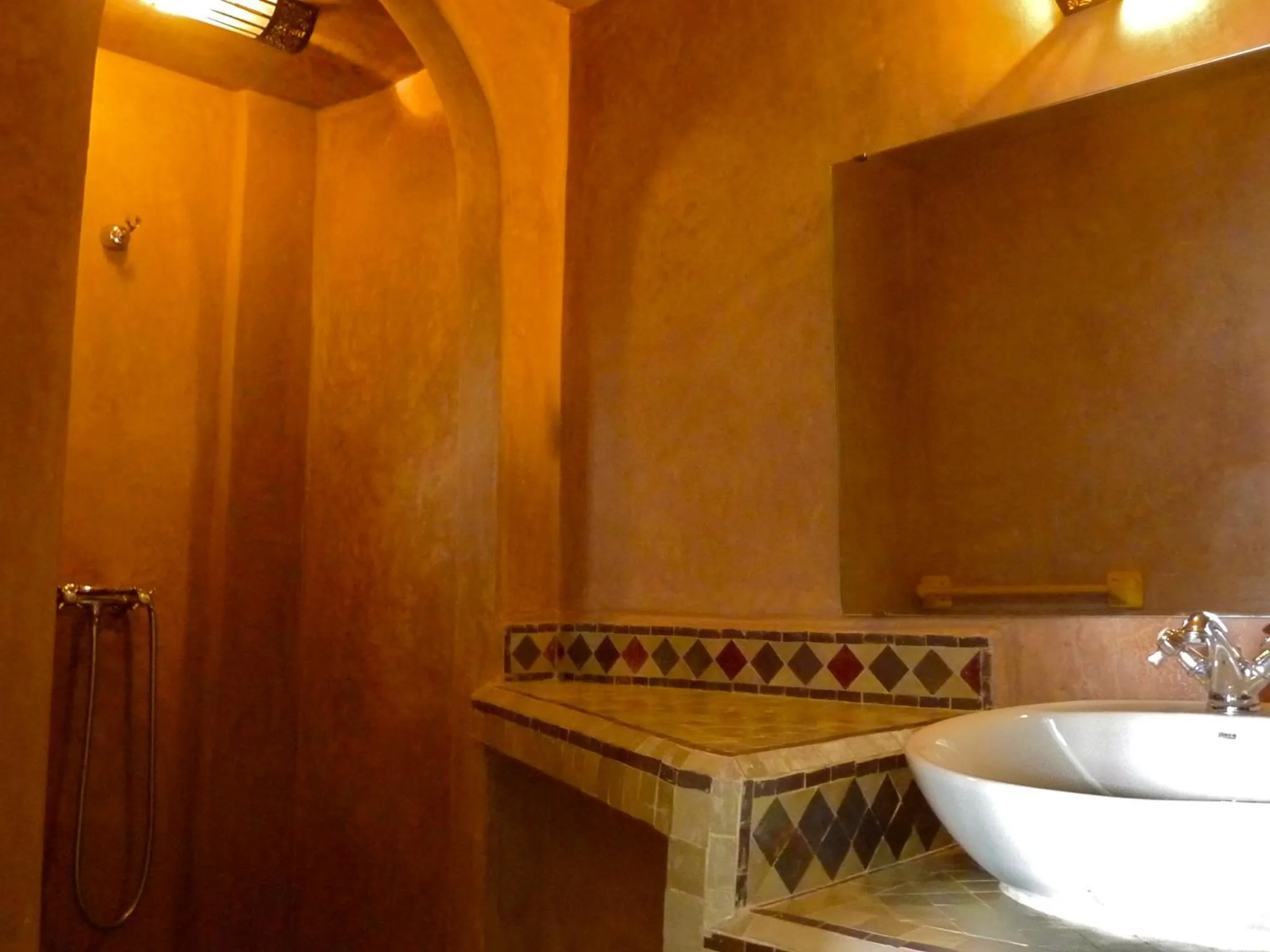Bathroom in Tweets Hotel