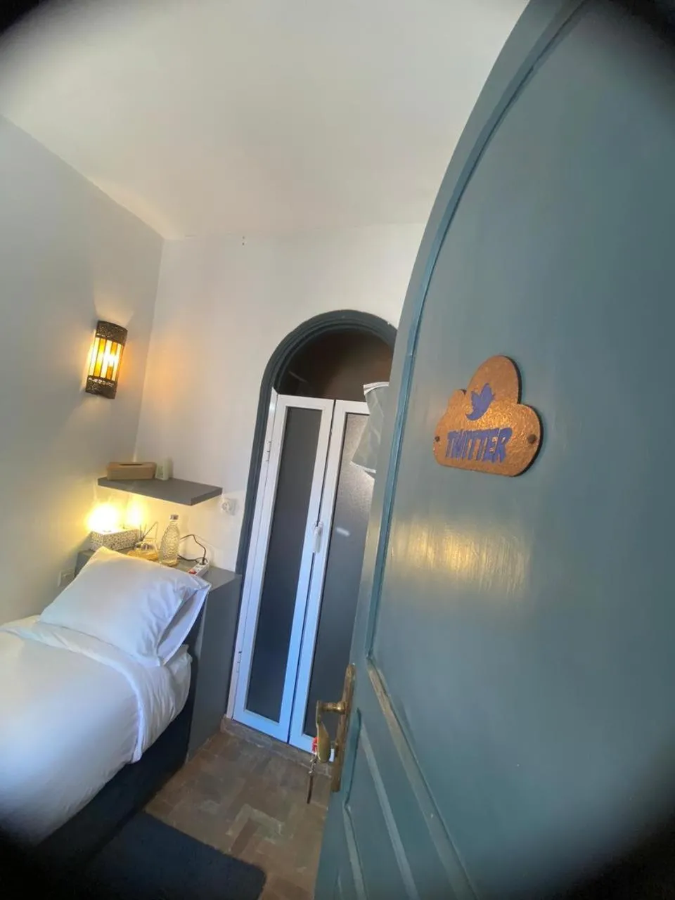 Bed in Tweets Hotel