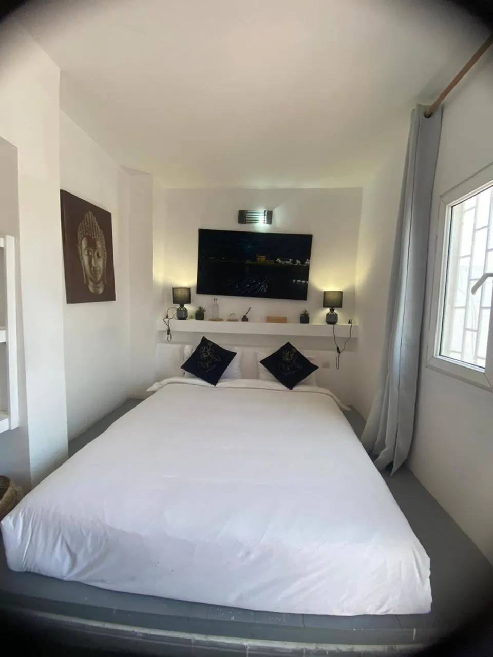 Bed in Tweets Hotel