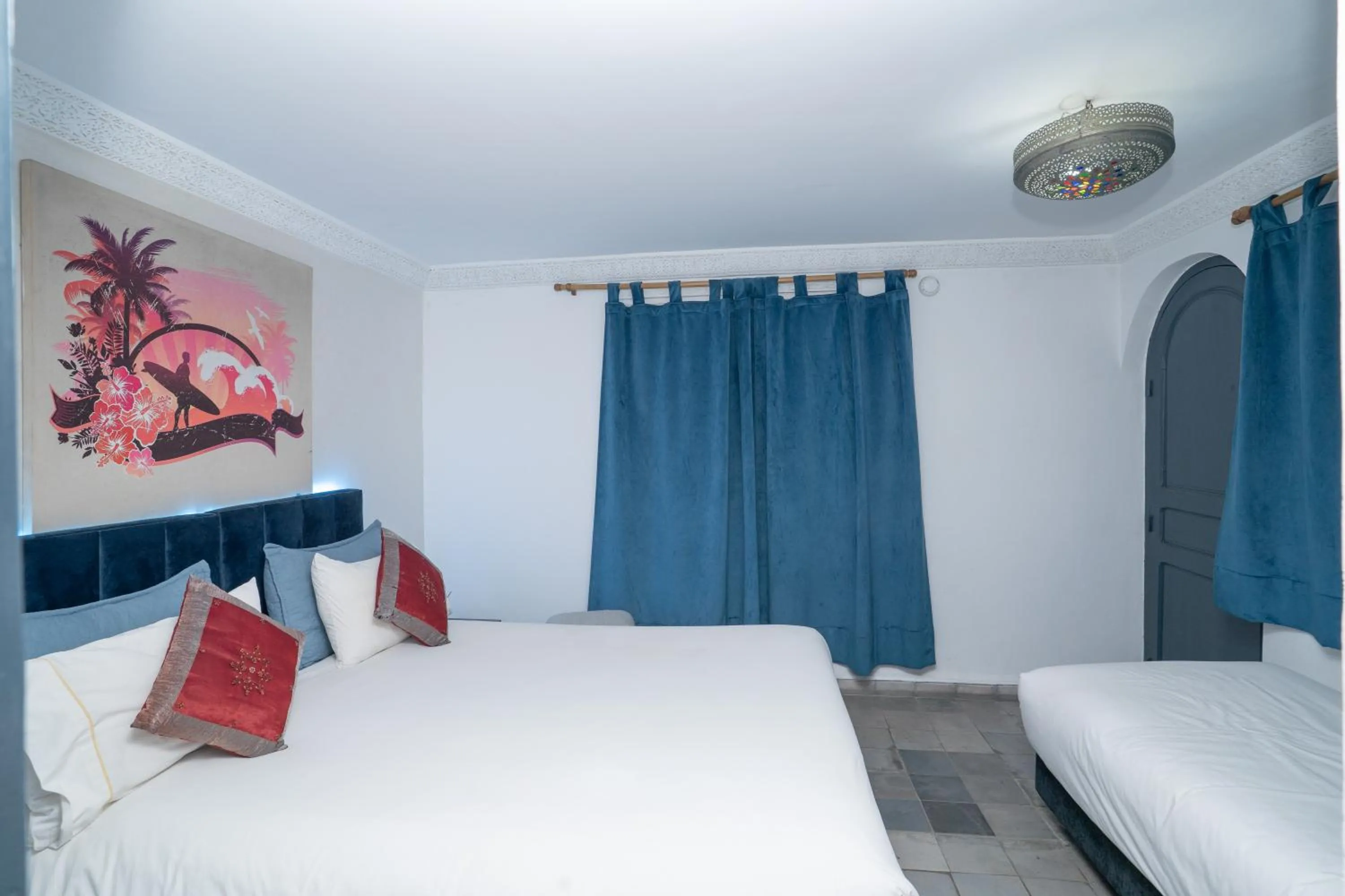 Bed in Tweets Hotel