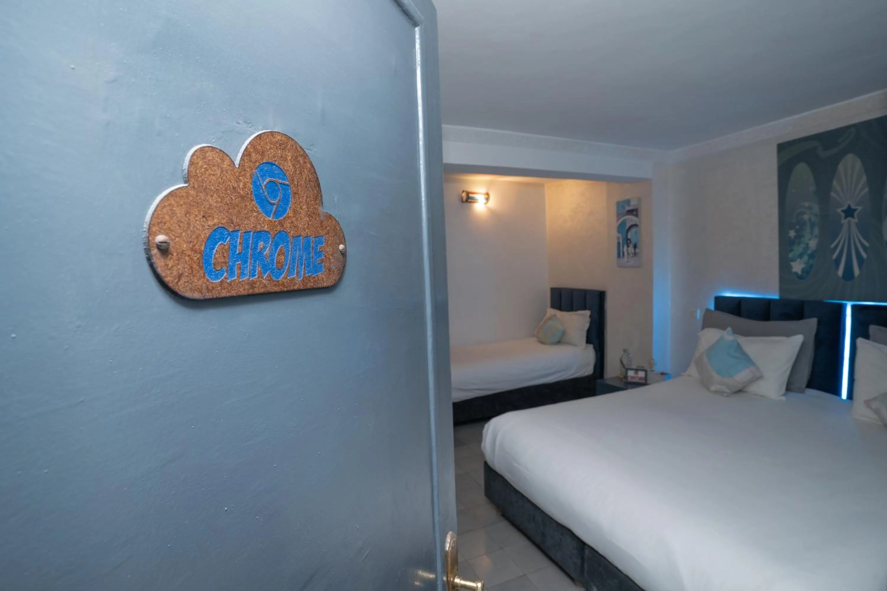 Bed in Tweets Hotel