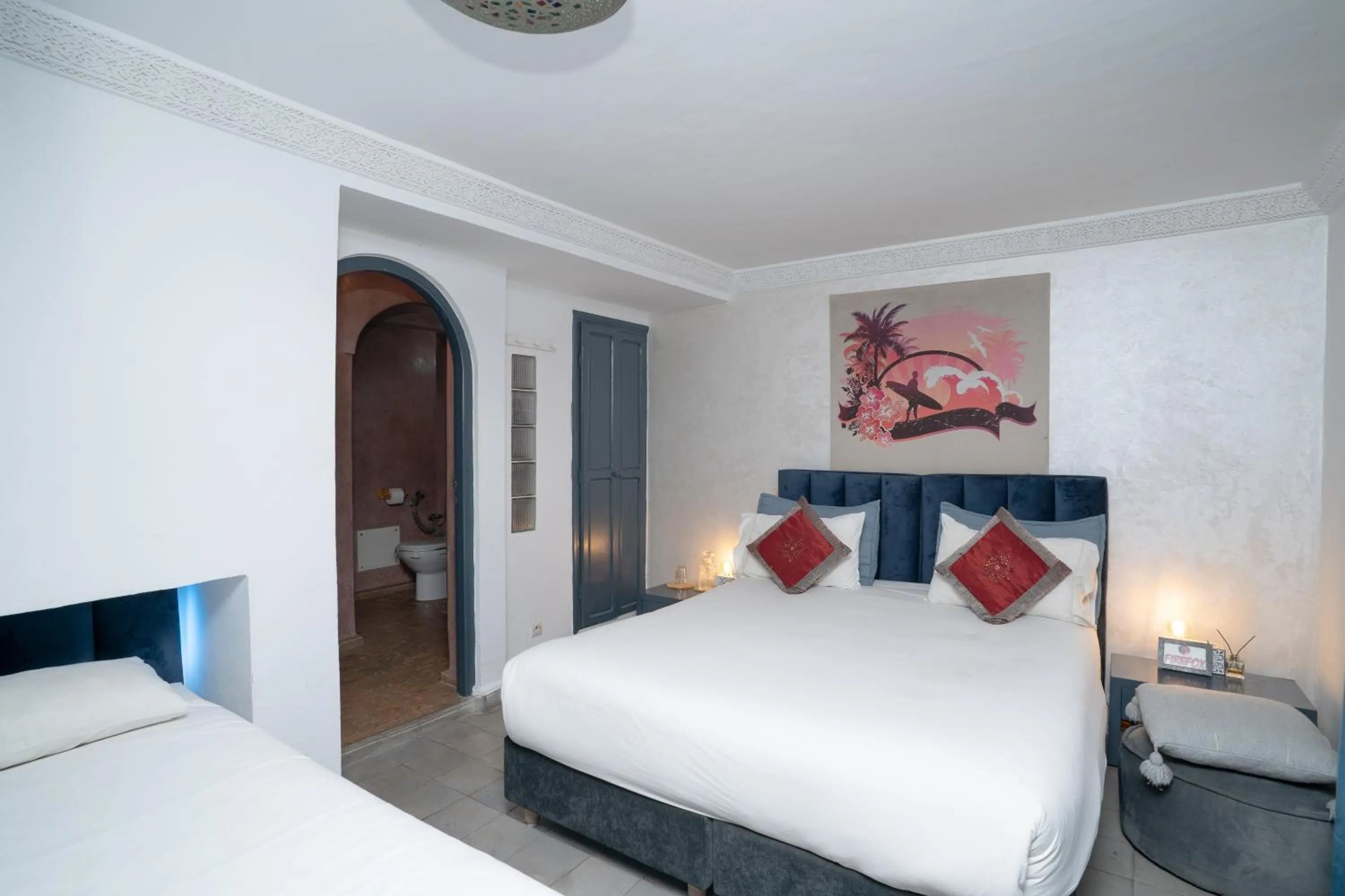 Bed in Tweets Hotel