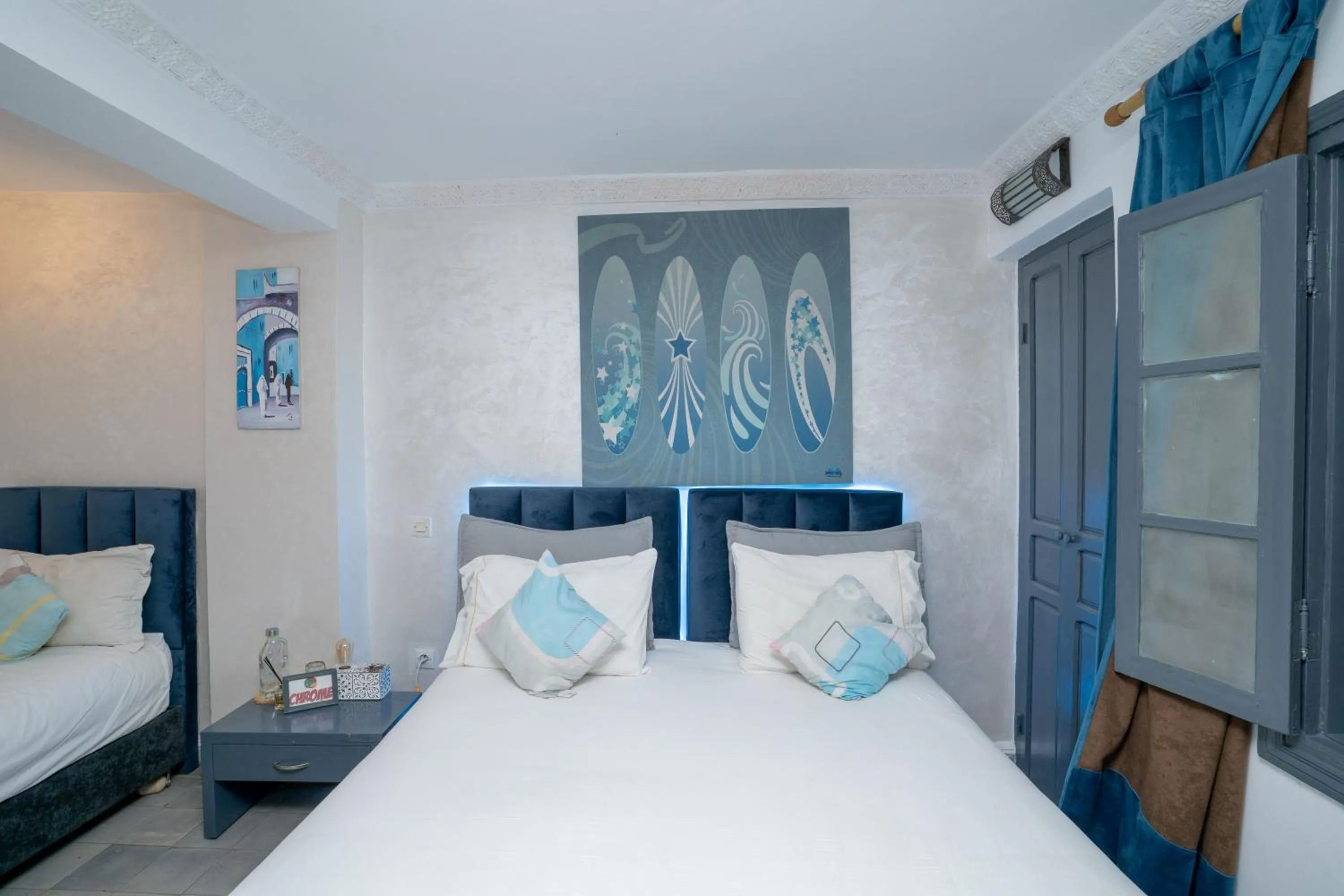 Bed in Tweets Hotel