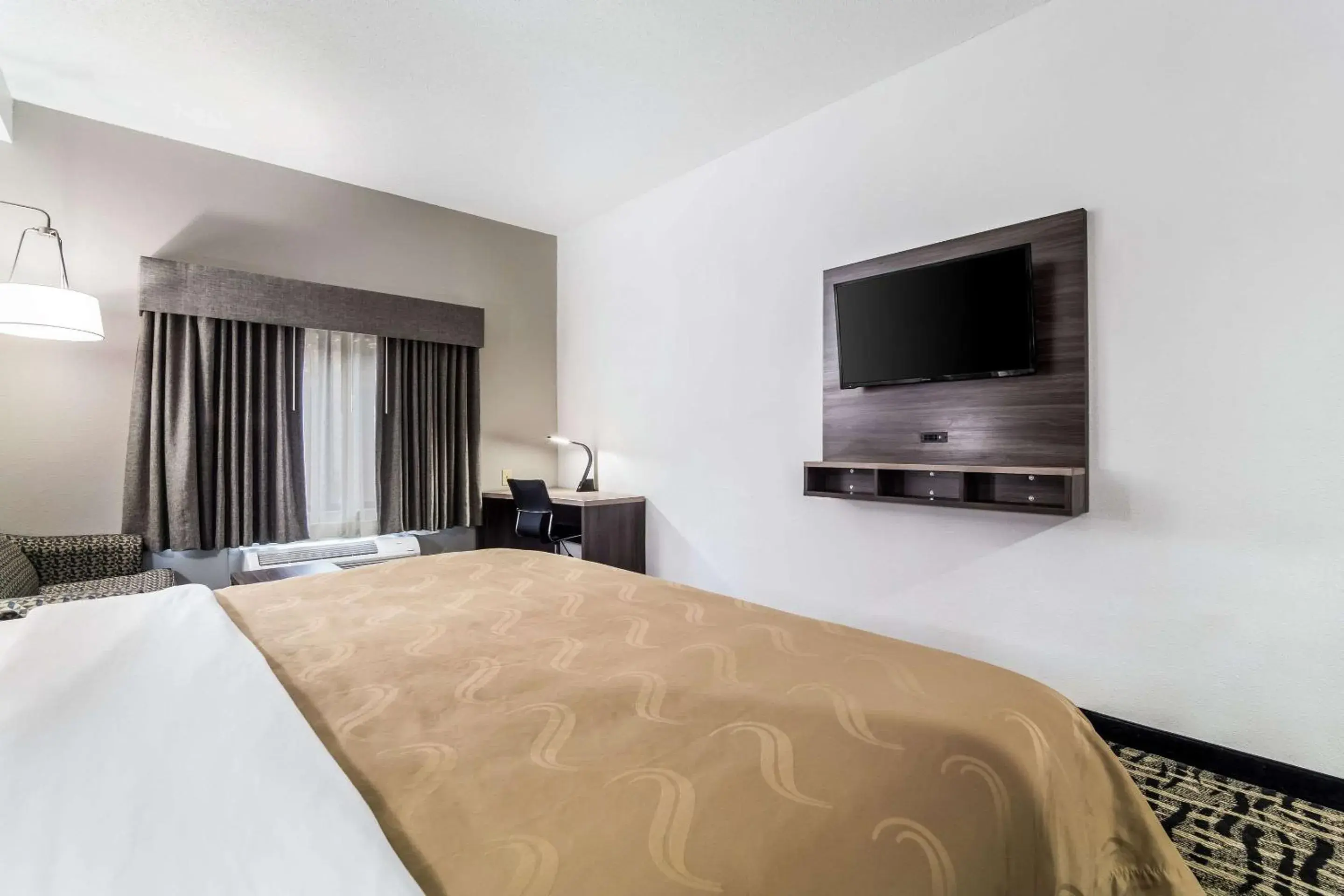 Photo of the whole room, Bed in Quality Inn & Suites Augusta I-20 Photo of the whole room, Bed in Quality Inn & Suites Augusta I-20