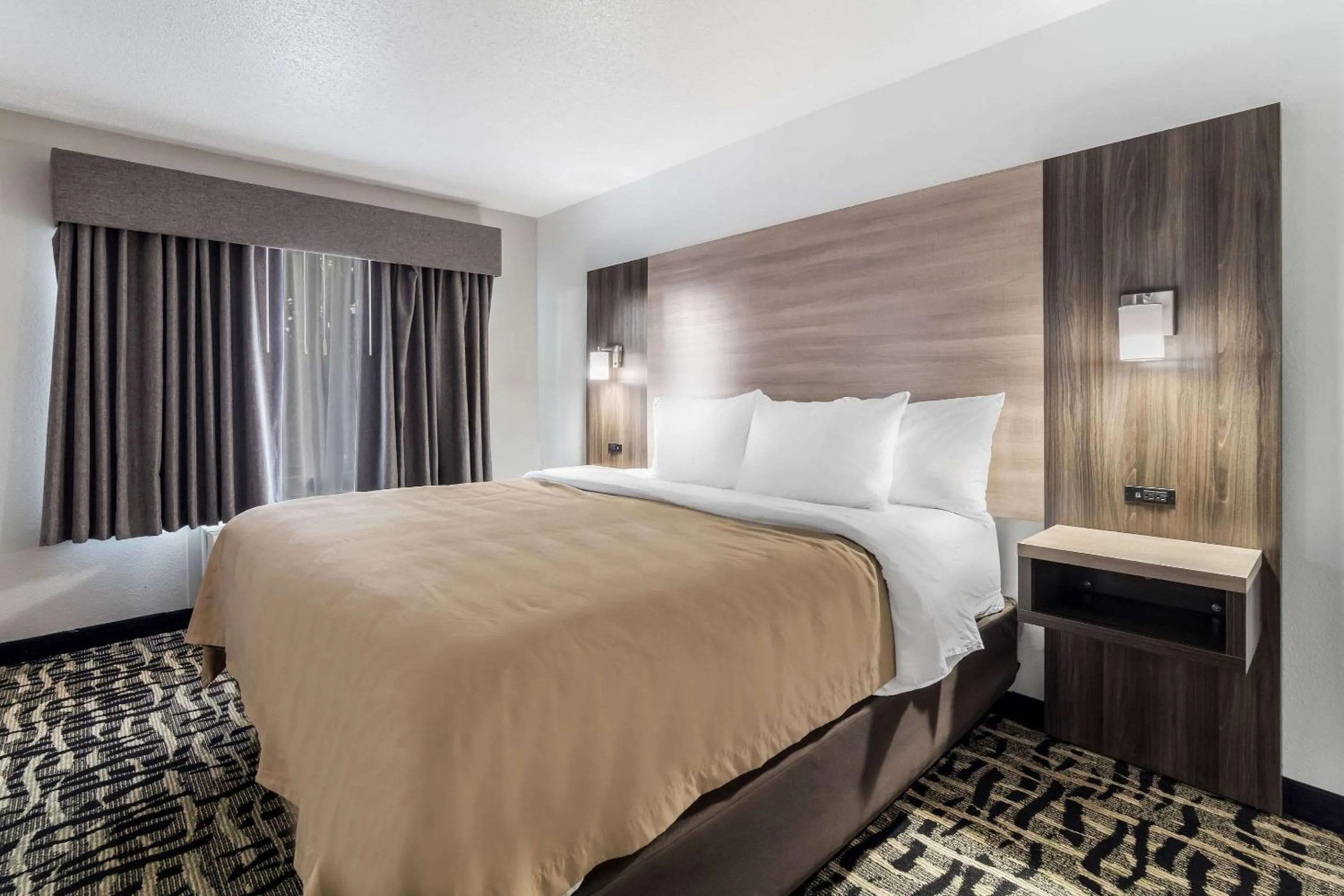 Photo of the whole room, Bed in Quality Inn & Suites Augusta I-20