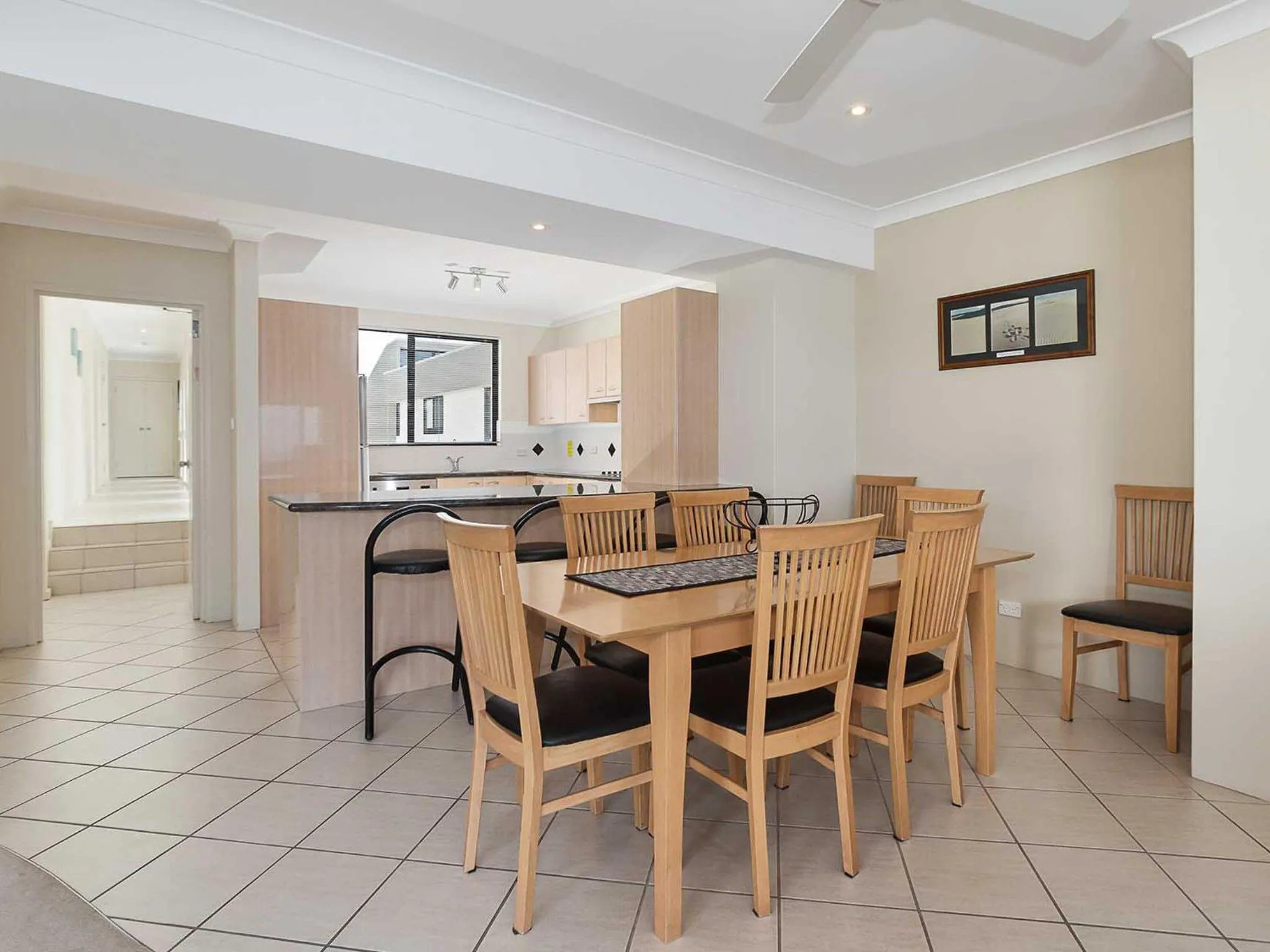 2 137 Soldiers Point Road luxury unit on the waterfront with aircon and free unlimited WiFi
