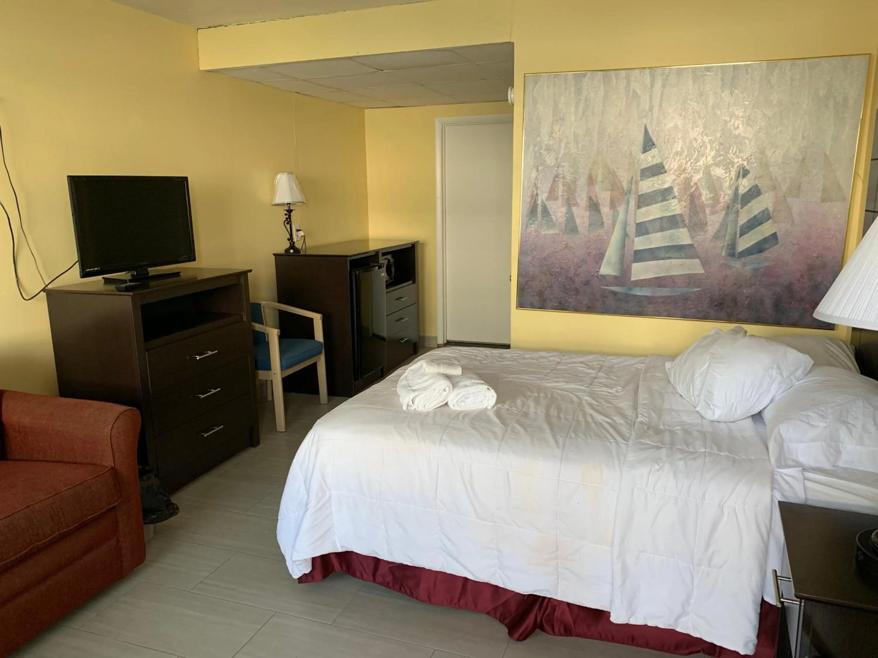 Bed in Sandy Shores Resort