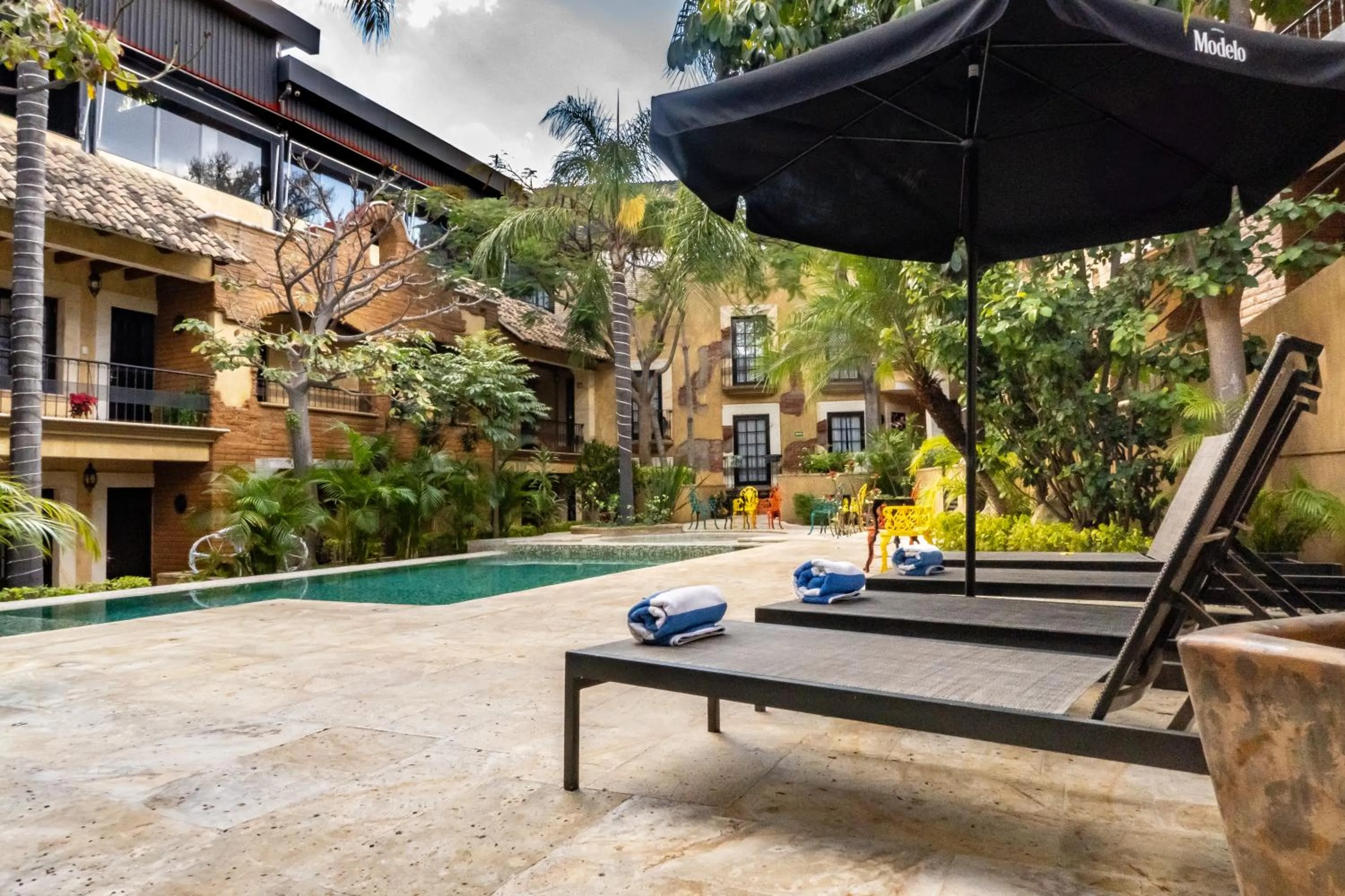 Swimming pool in Casa de Adobe Gallery & Luxury Boutique