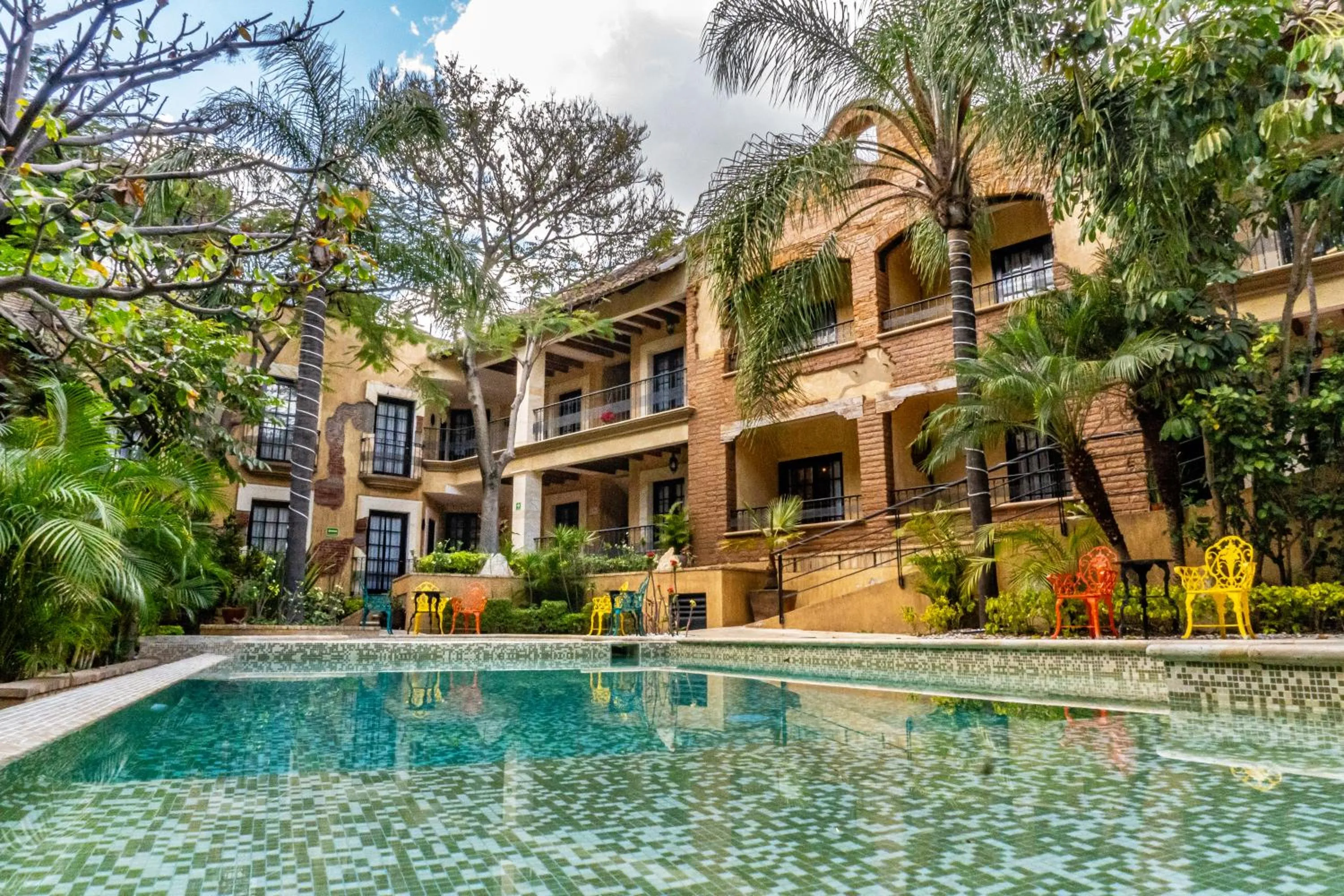 Swimming pool in Casa de Adobe Gallery & Luxury Boutique